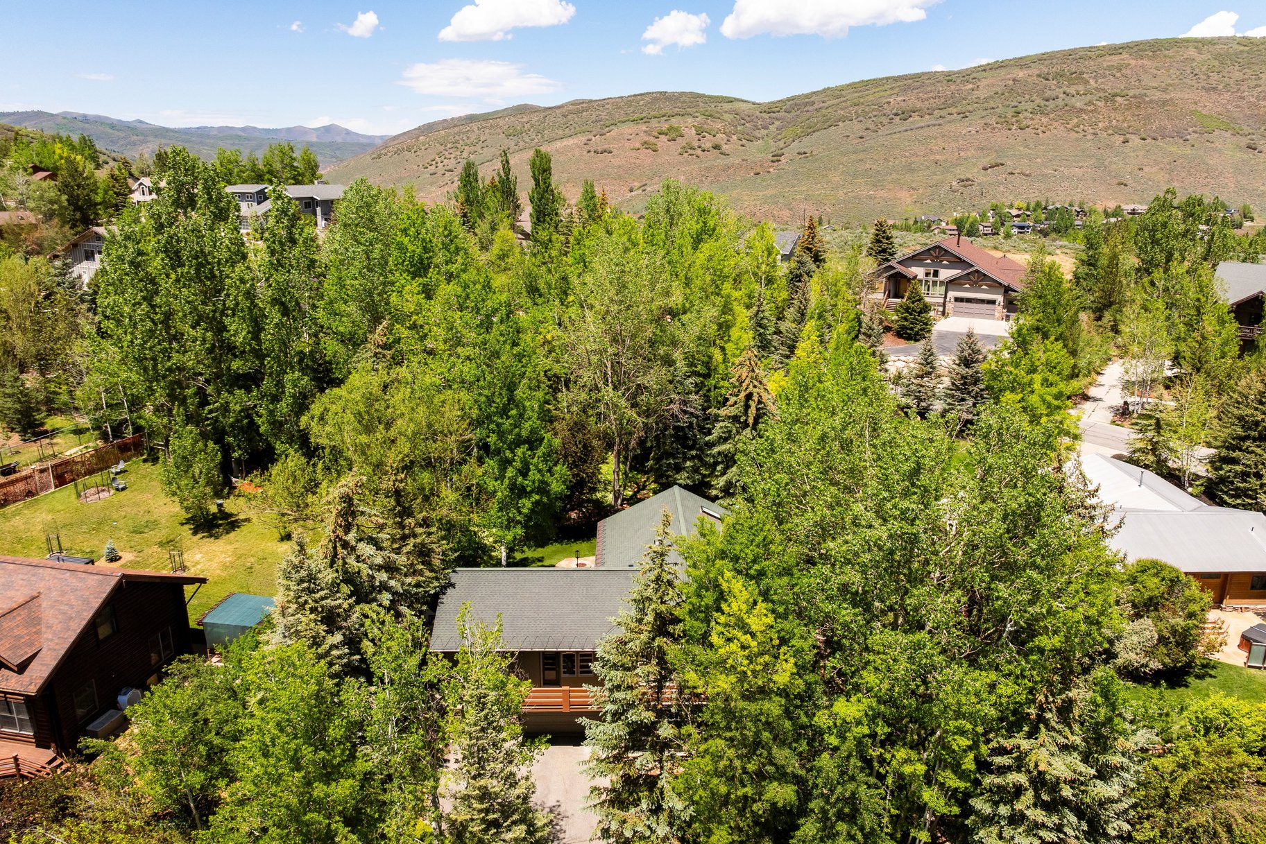 3452 W Saddleback Road 