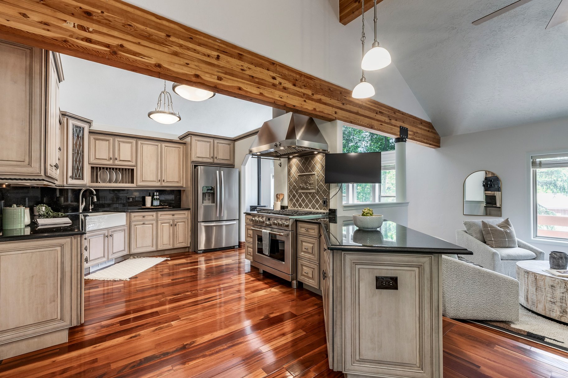3452 W Saddleback Road 