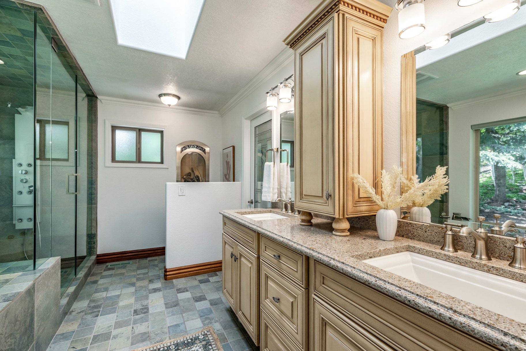 3452 W Saddleback Road 