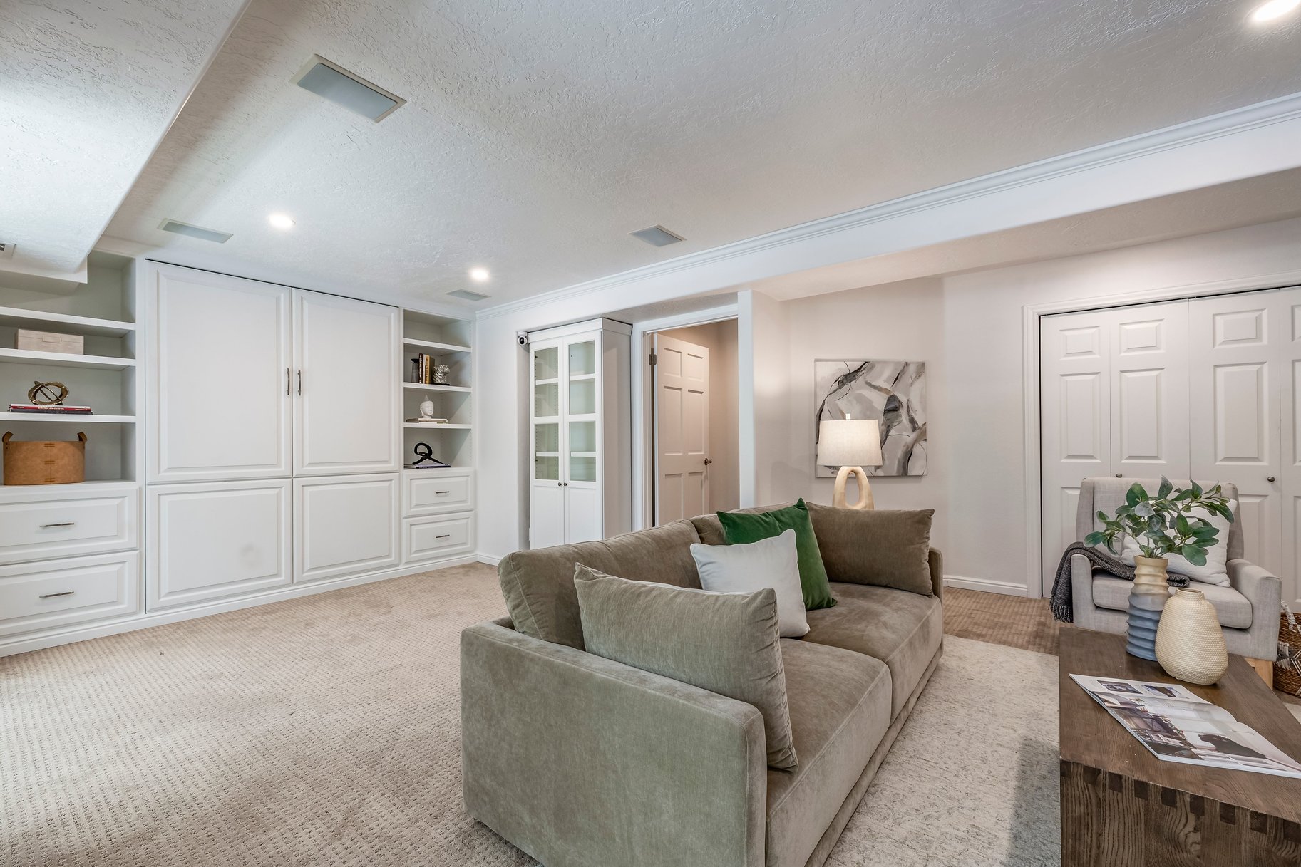 3452 W Saddleback Road 