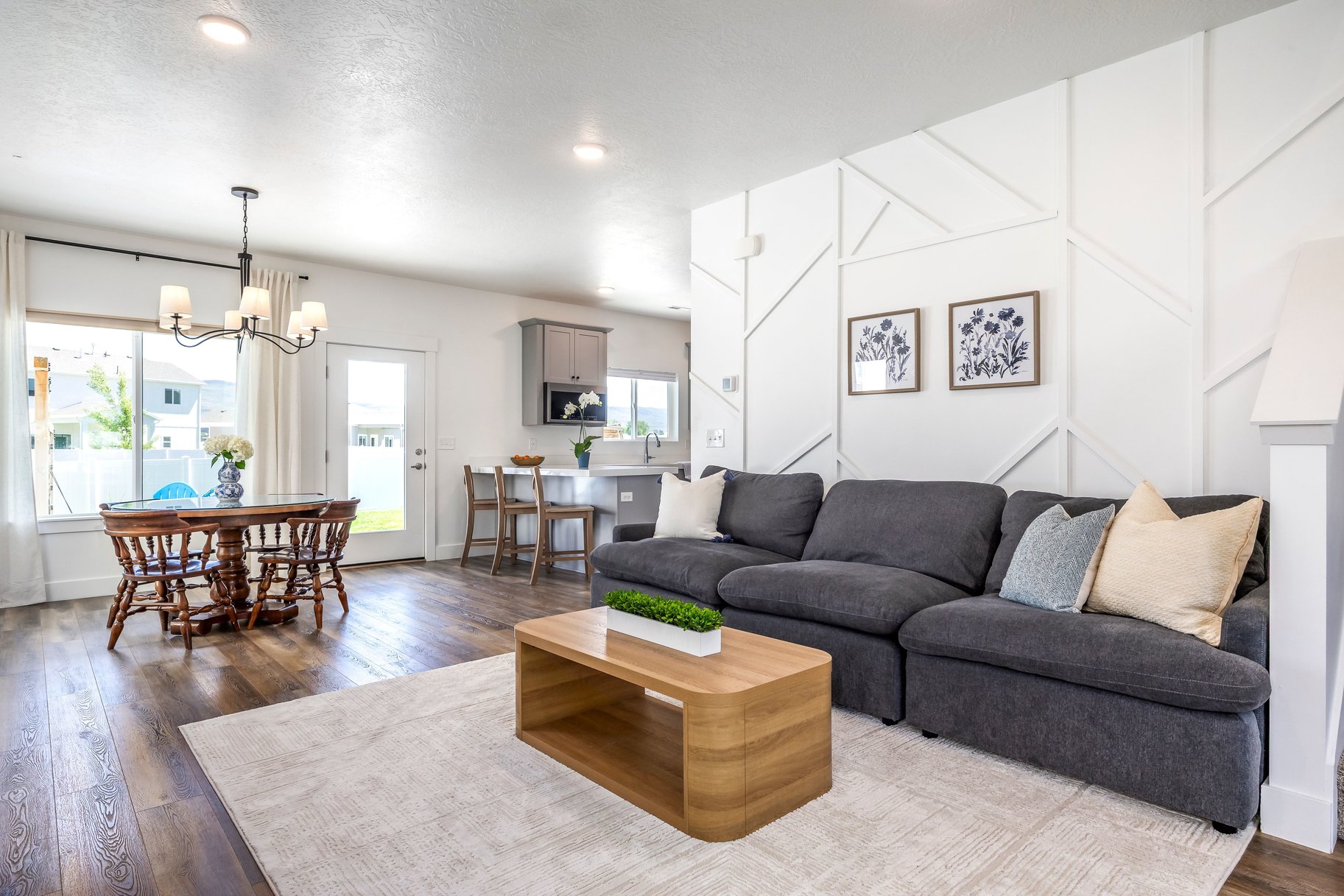 1115 E Becca Road 