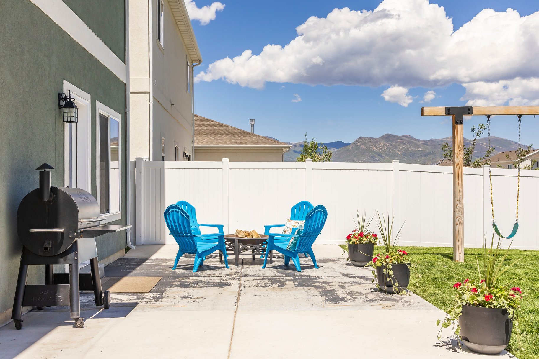 1115 E Becca Road 