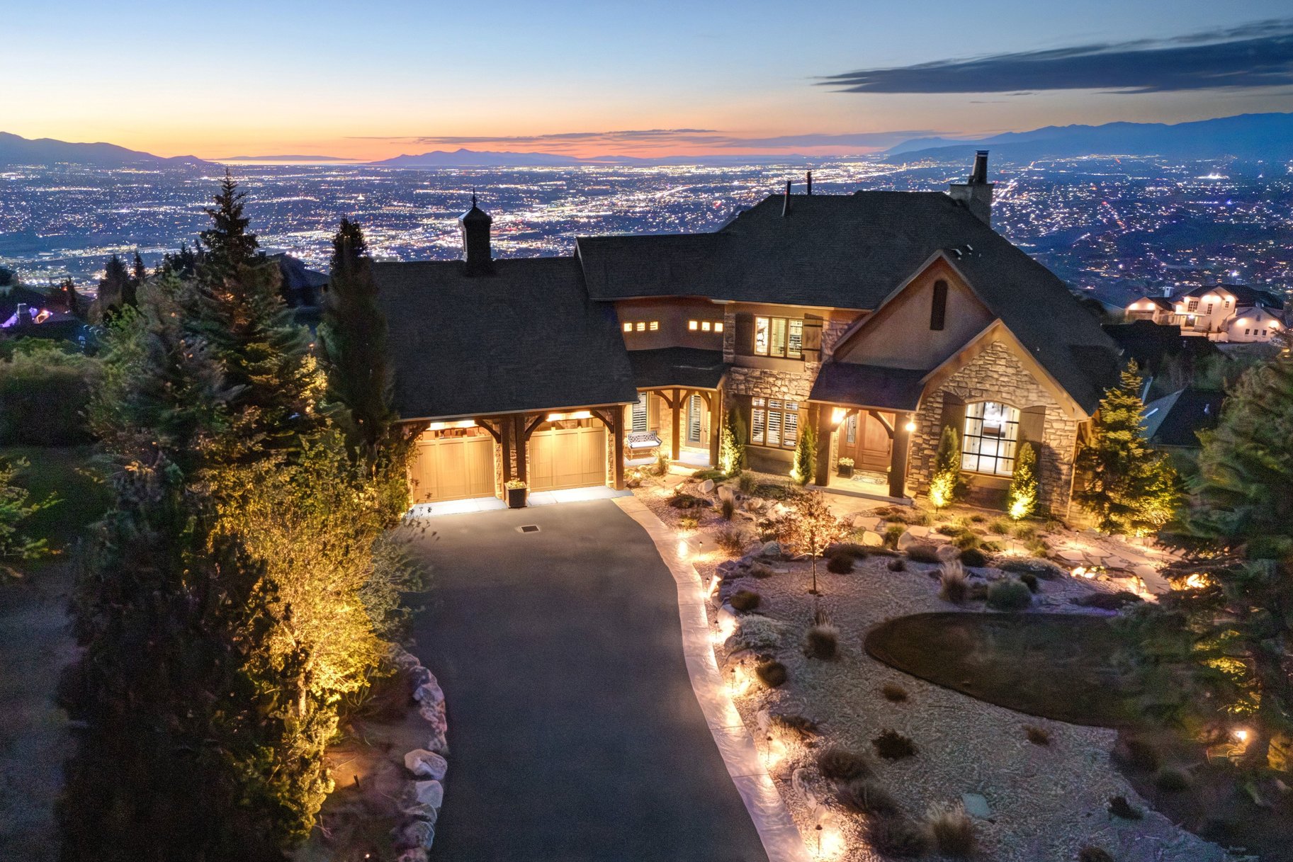 1479 E Trail Crest Court