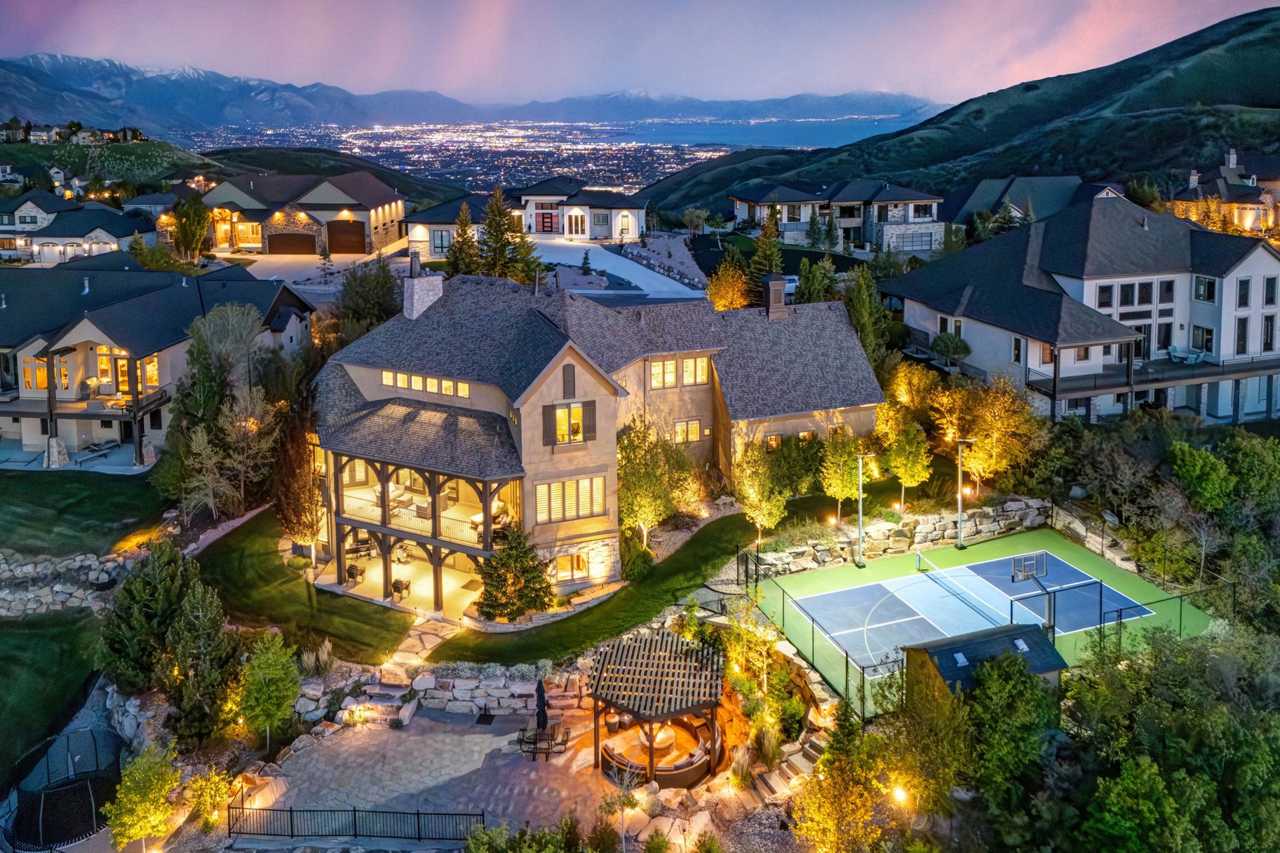 1479 E Trail Crest Court