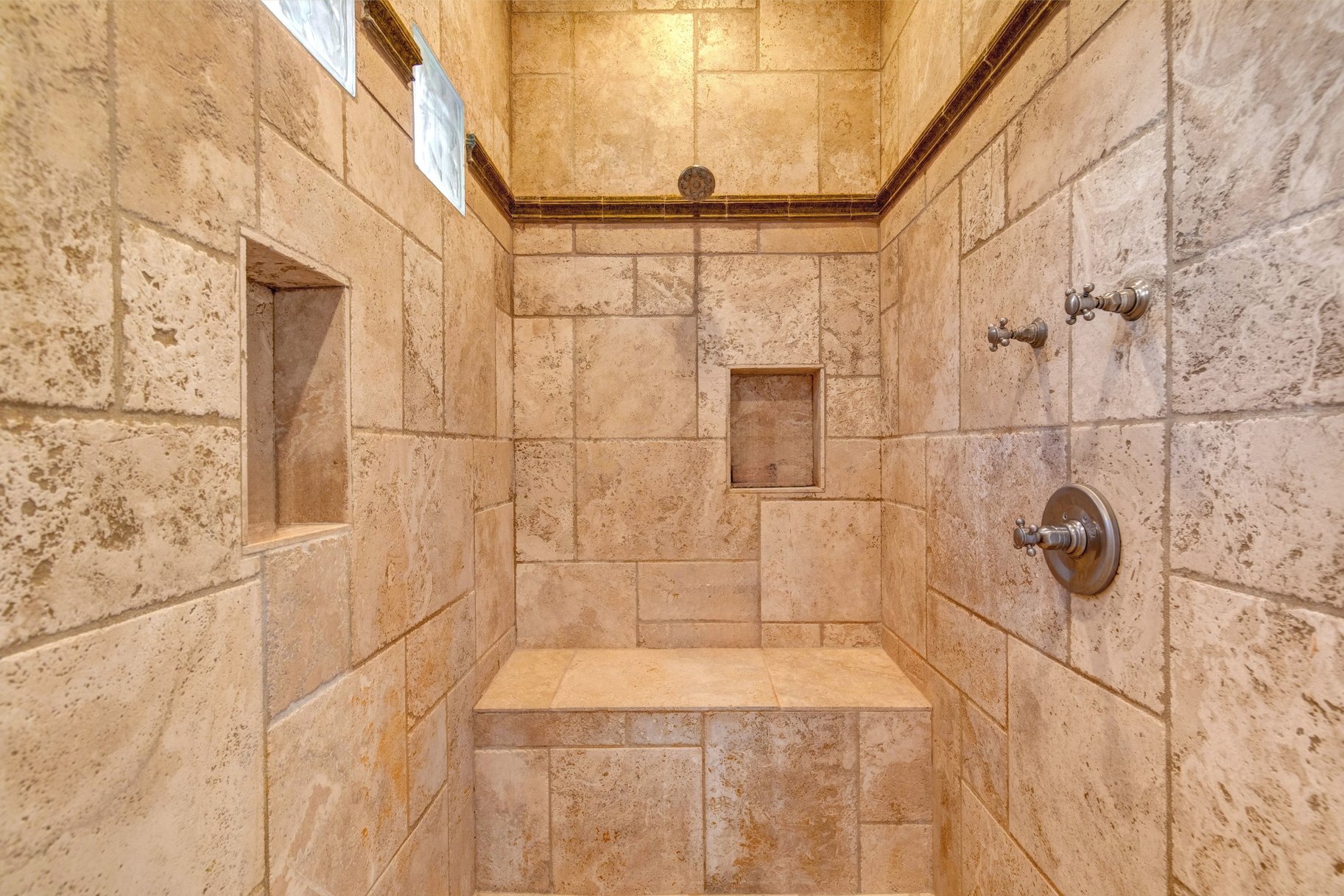 1479 E Trail Crest Court