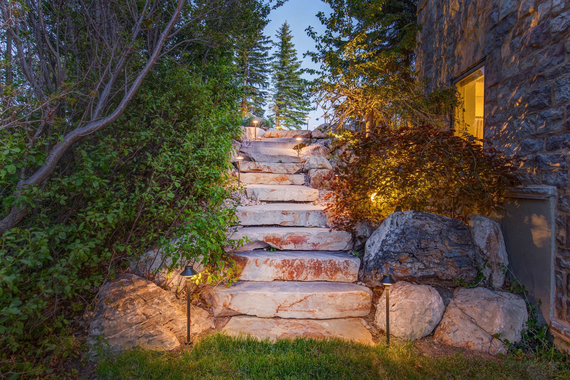 1479 E Trail Crest Court
