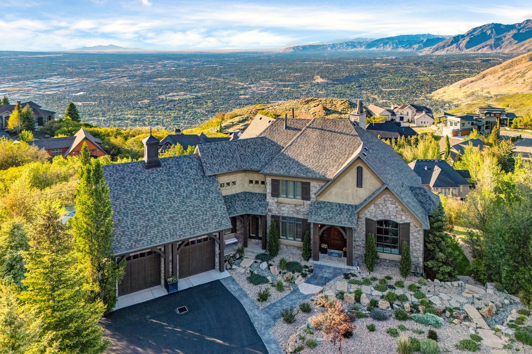 1479 E Trail Crest Court
