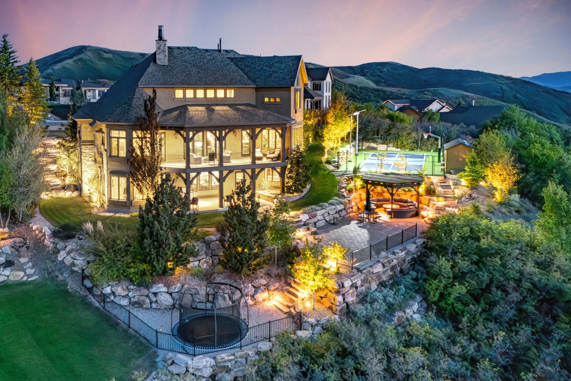 1479 E Trail Crest Court