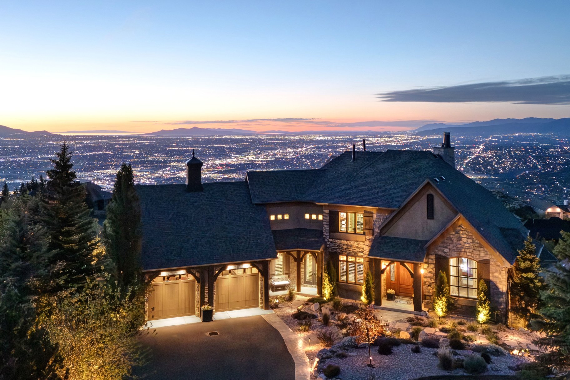 1479 E Trail Crest Court