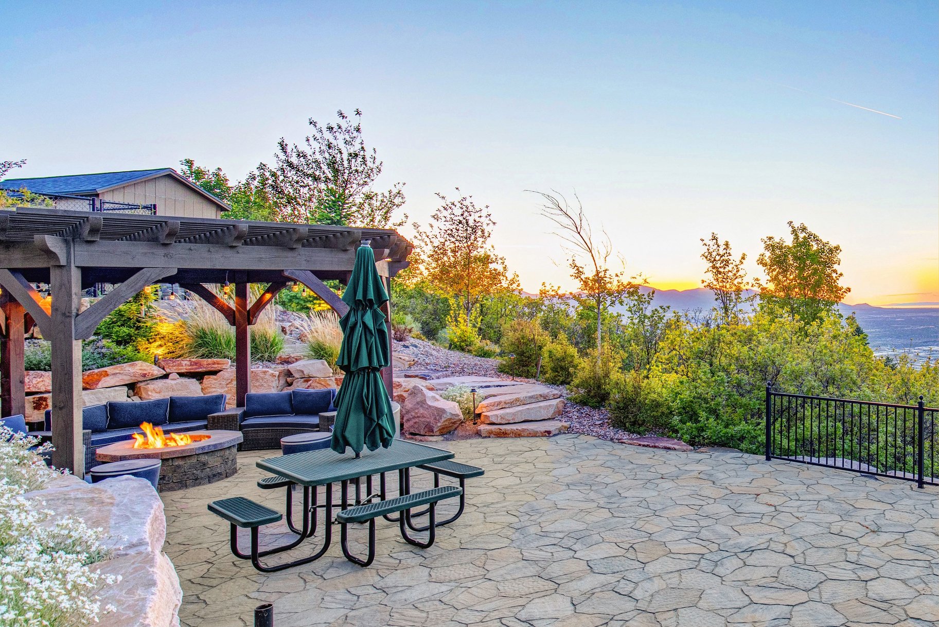 1479 E Trail Crest Court