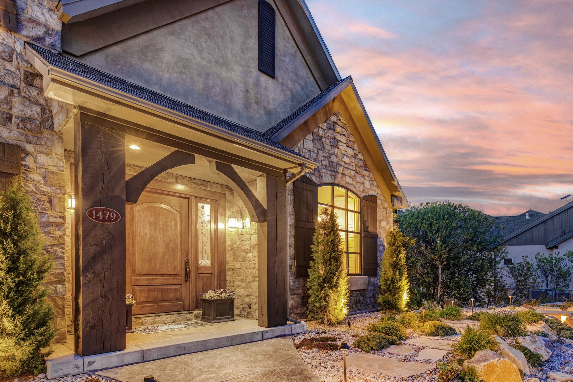 1479 E Trail Crest Court
