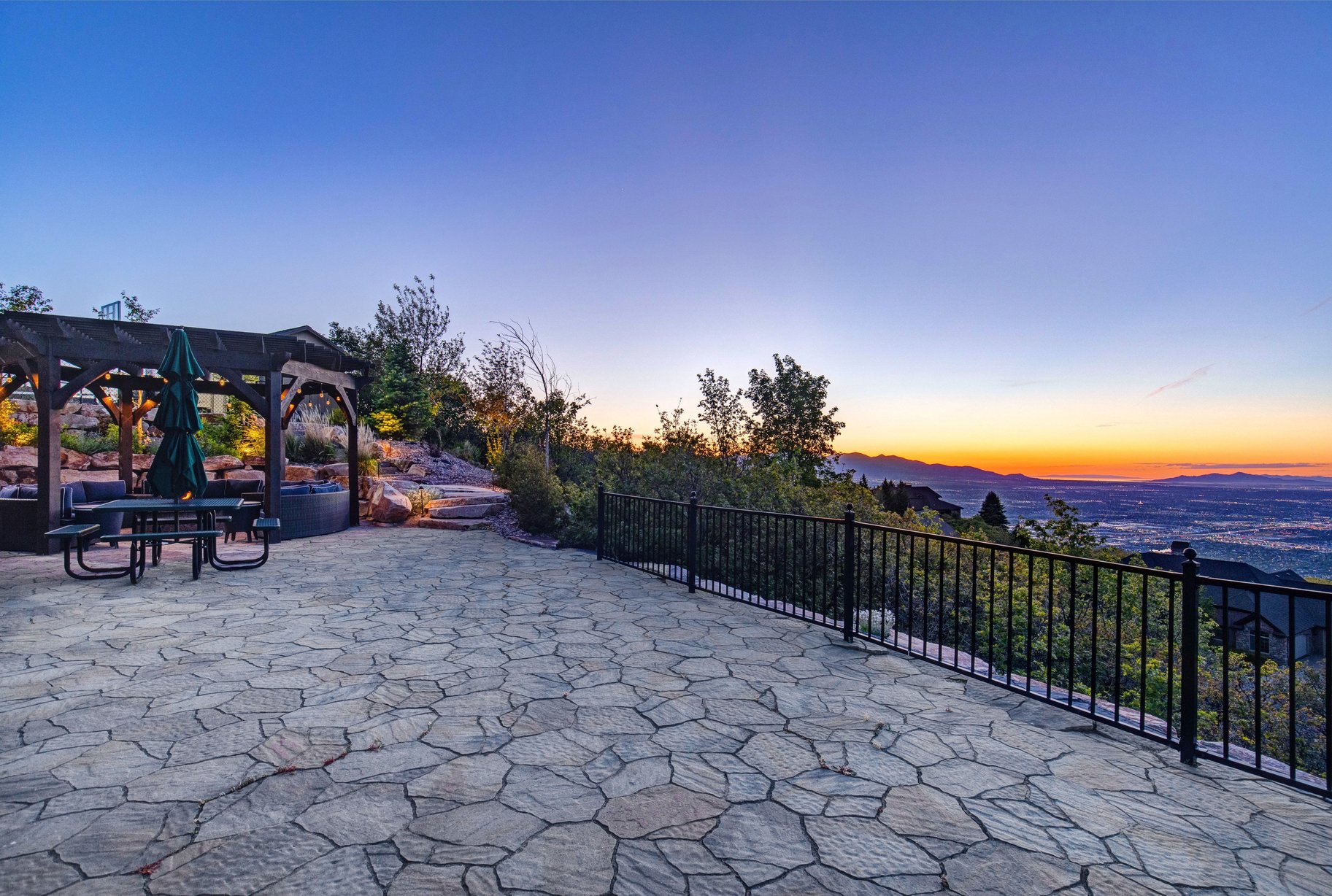 1479 E Trail Crest Court