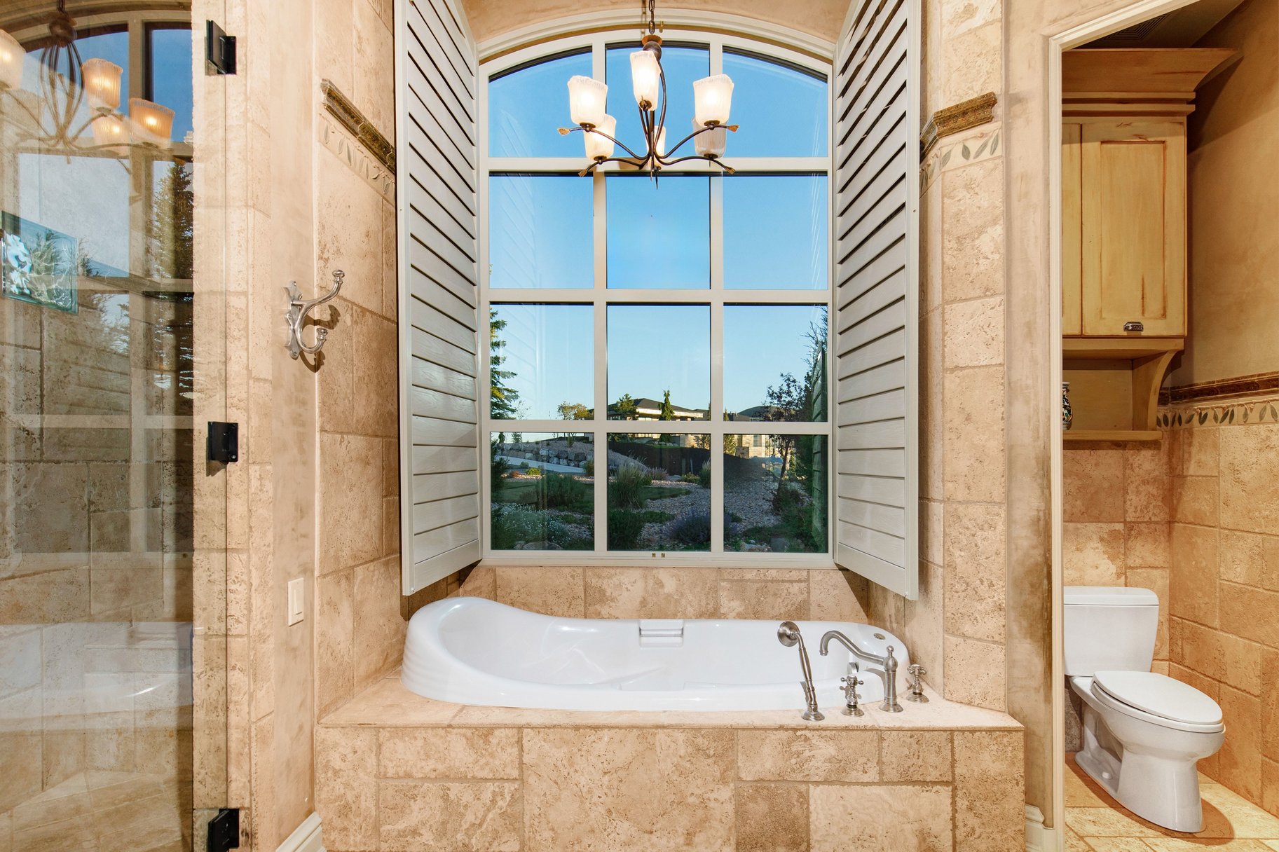 1479 E Trail Crest Court