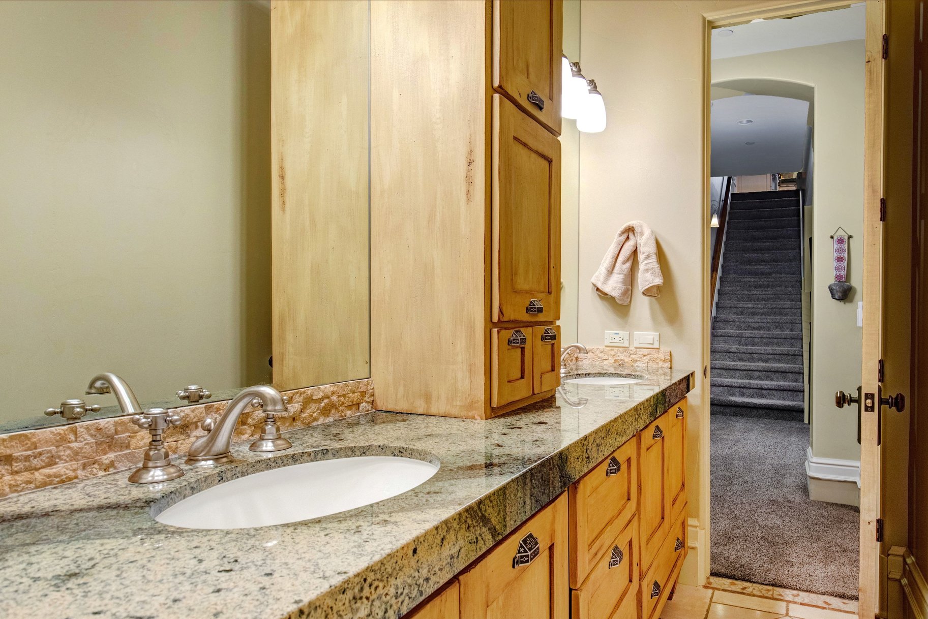 1479 E Trail Crest Court