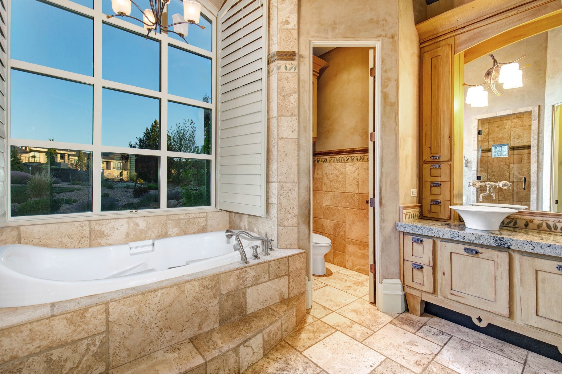 1479 E Trail Crest Court