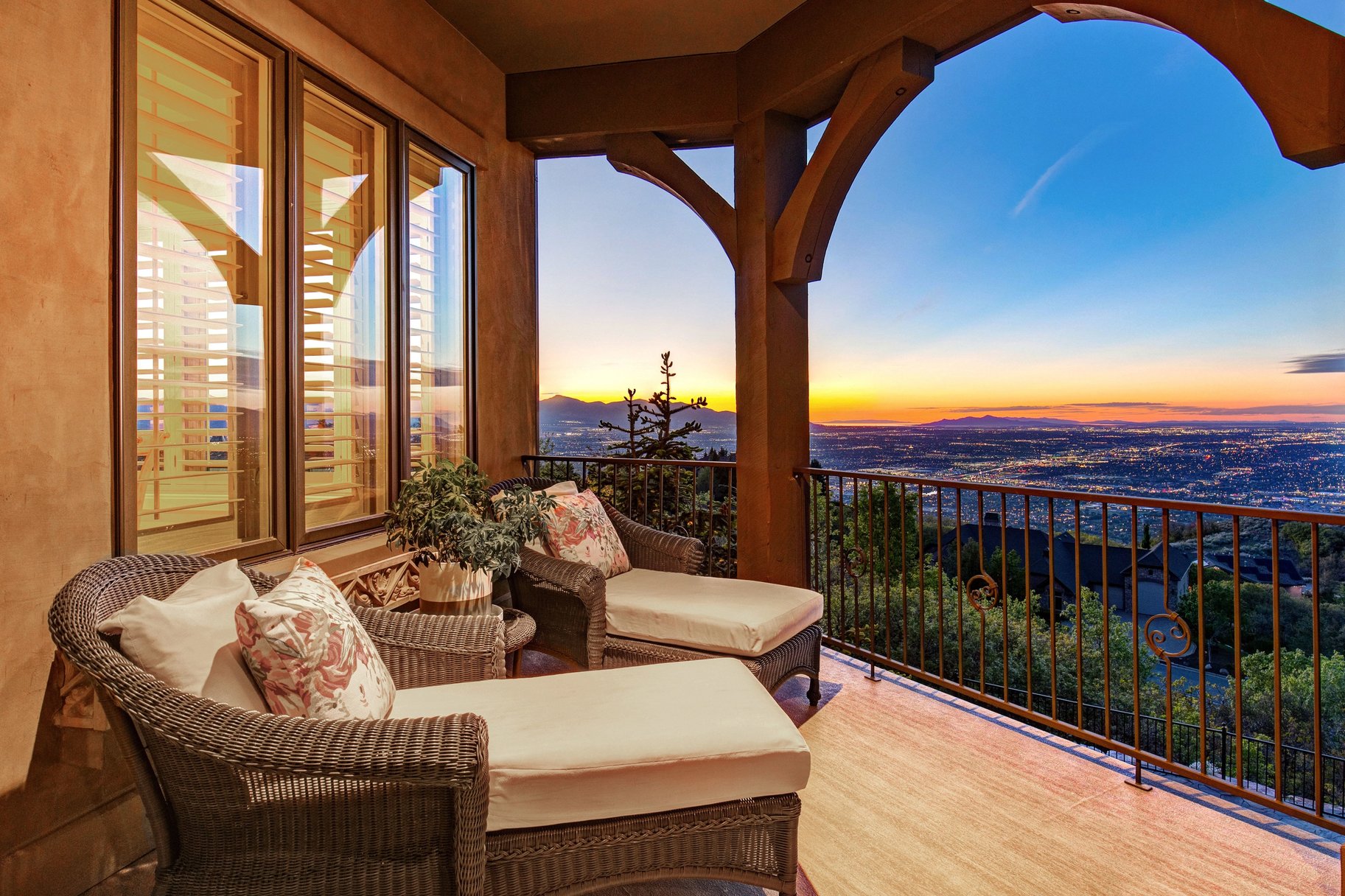 1479 E Trail Crest Court