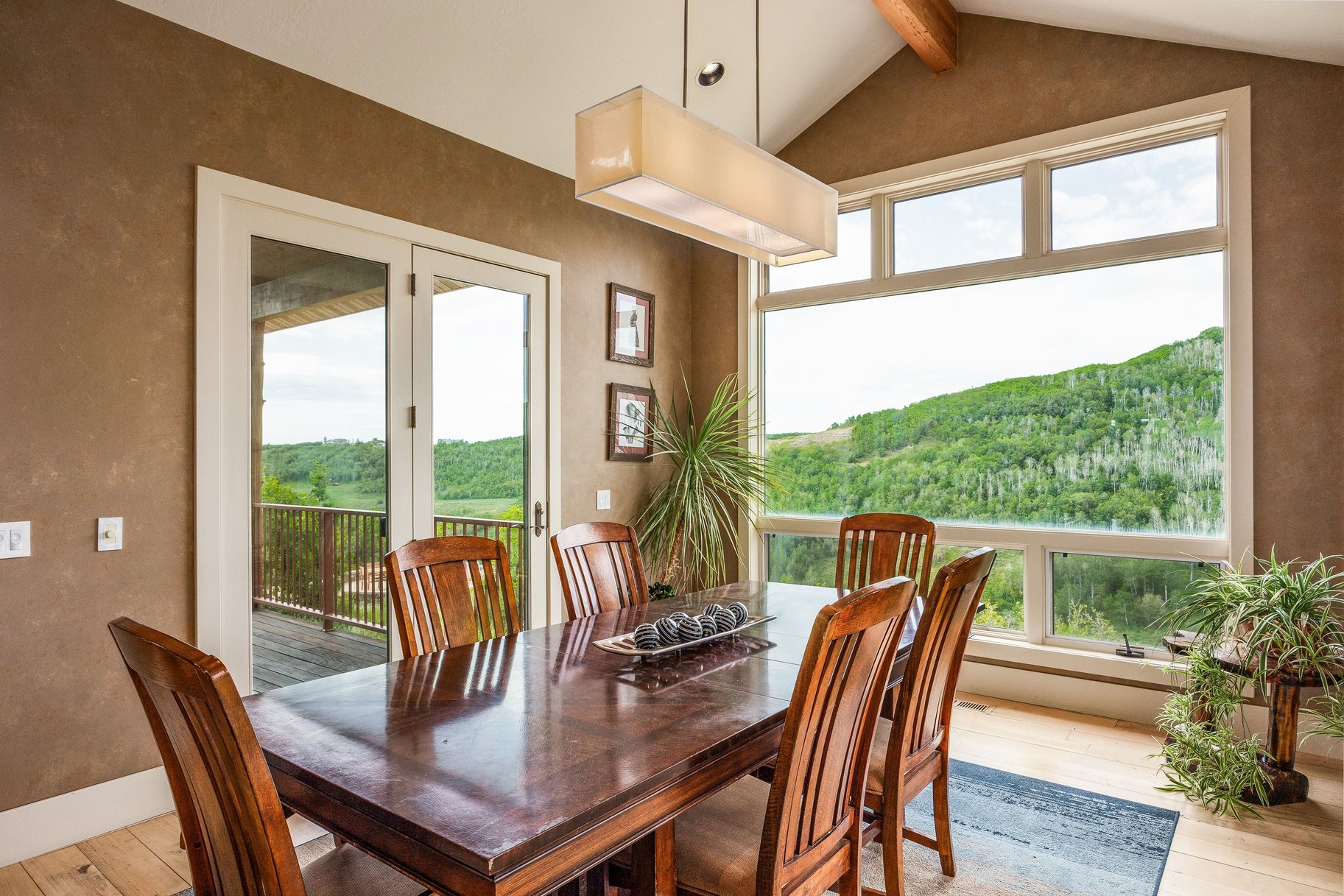 749 W Tollgate Canyon Road