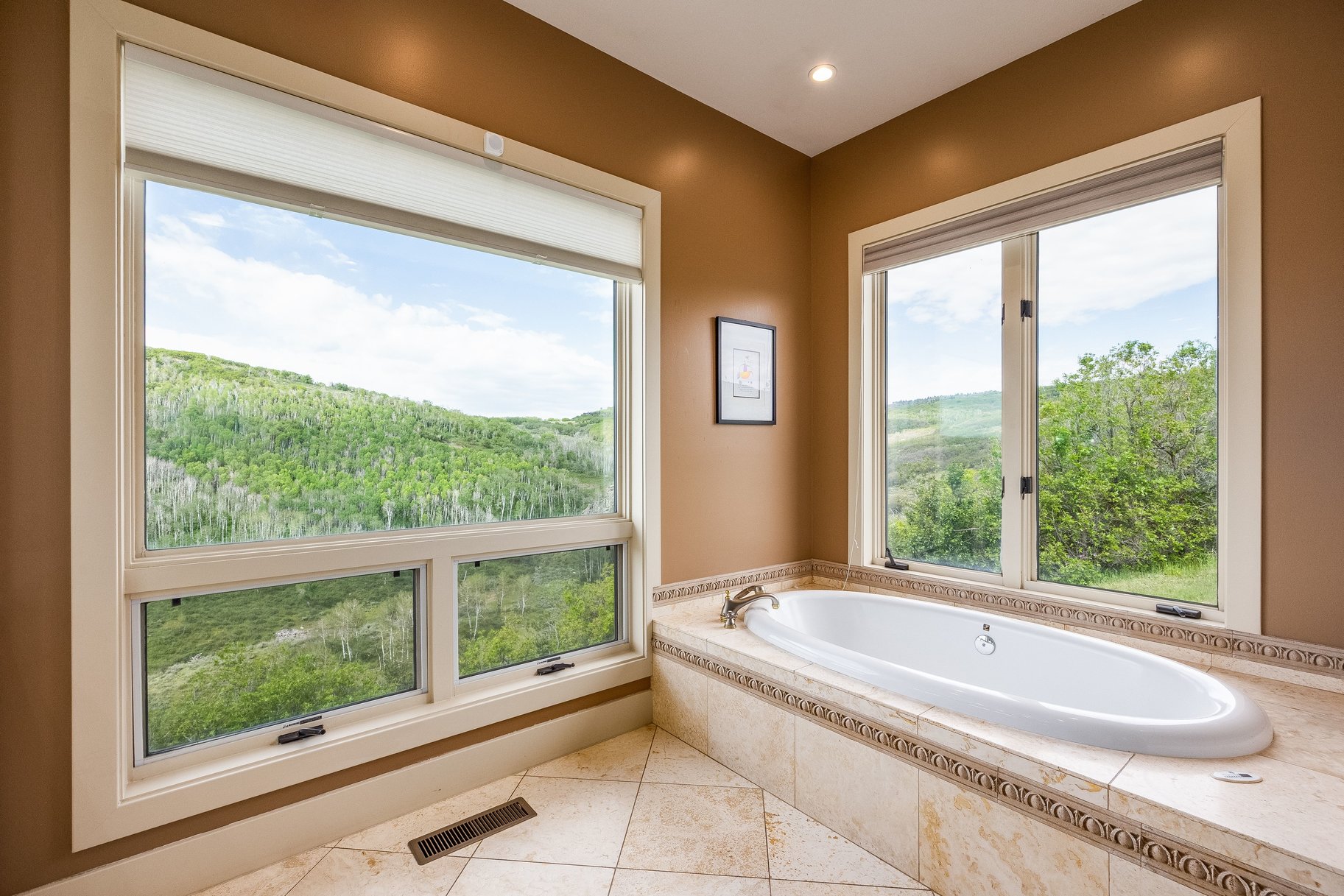 749 W Tollgate Canyon Road