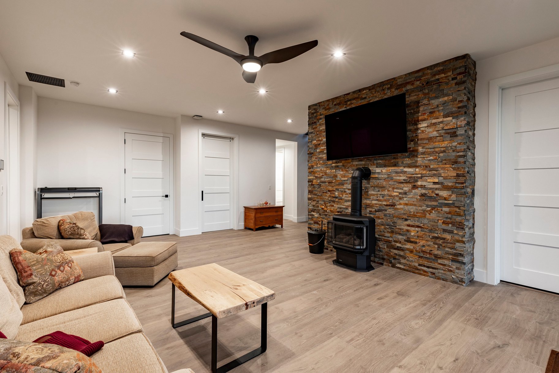 957 Wasatch View Drive