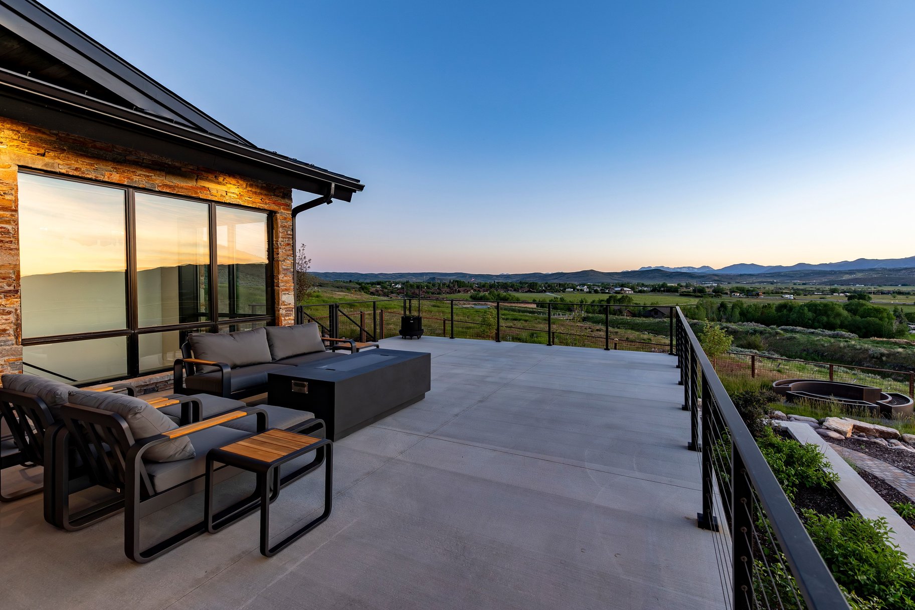 957 Wasatch View Drive