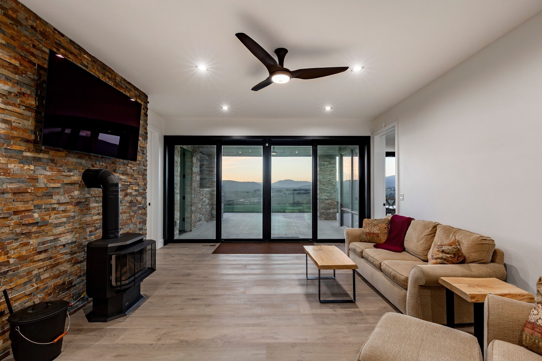 957 Wasatch View Drive