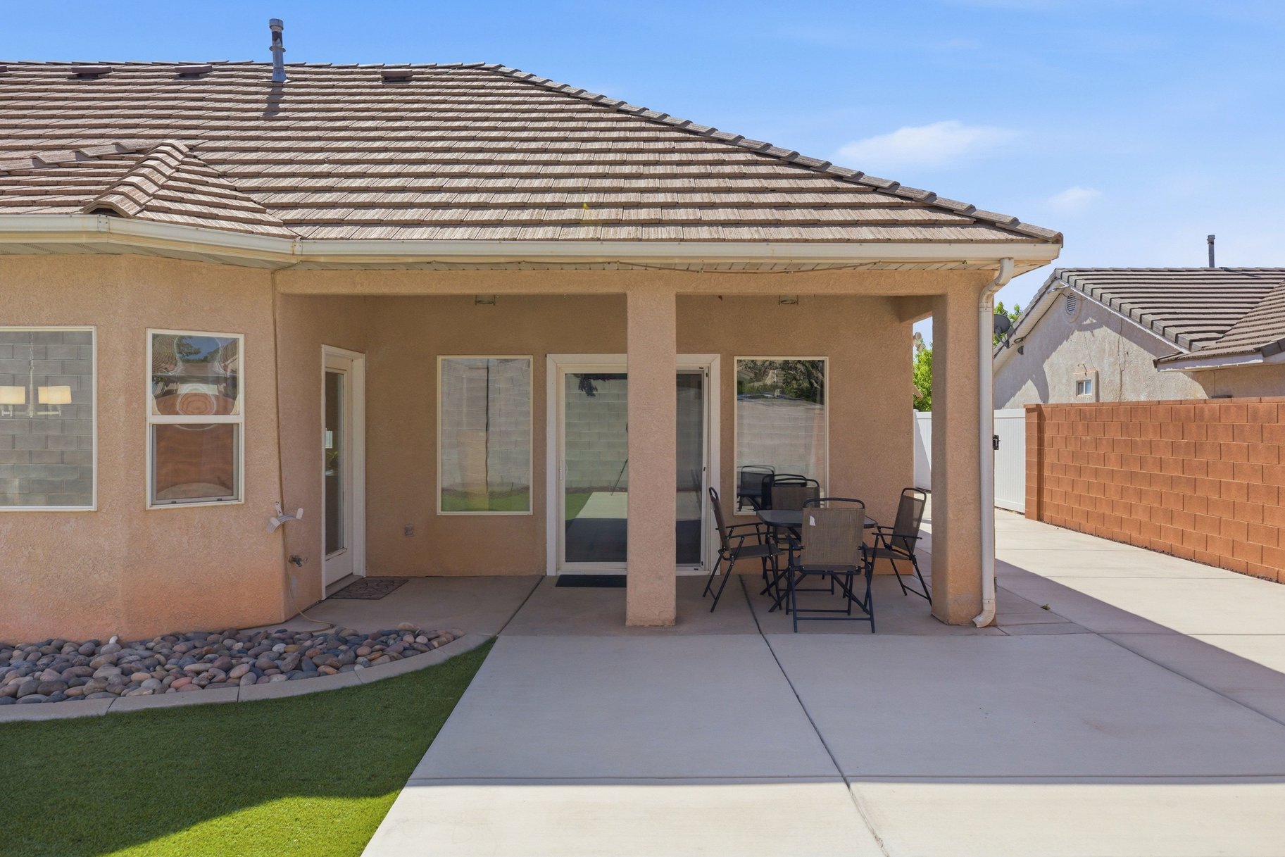 2883 E Overlook Drive