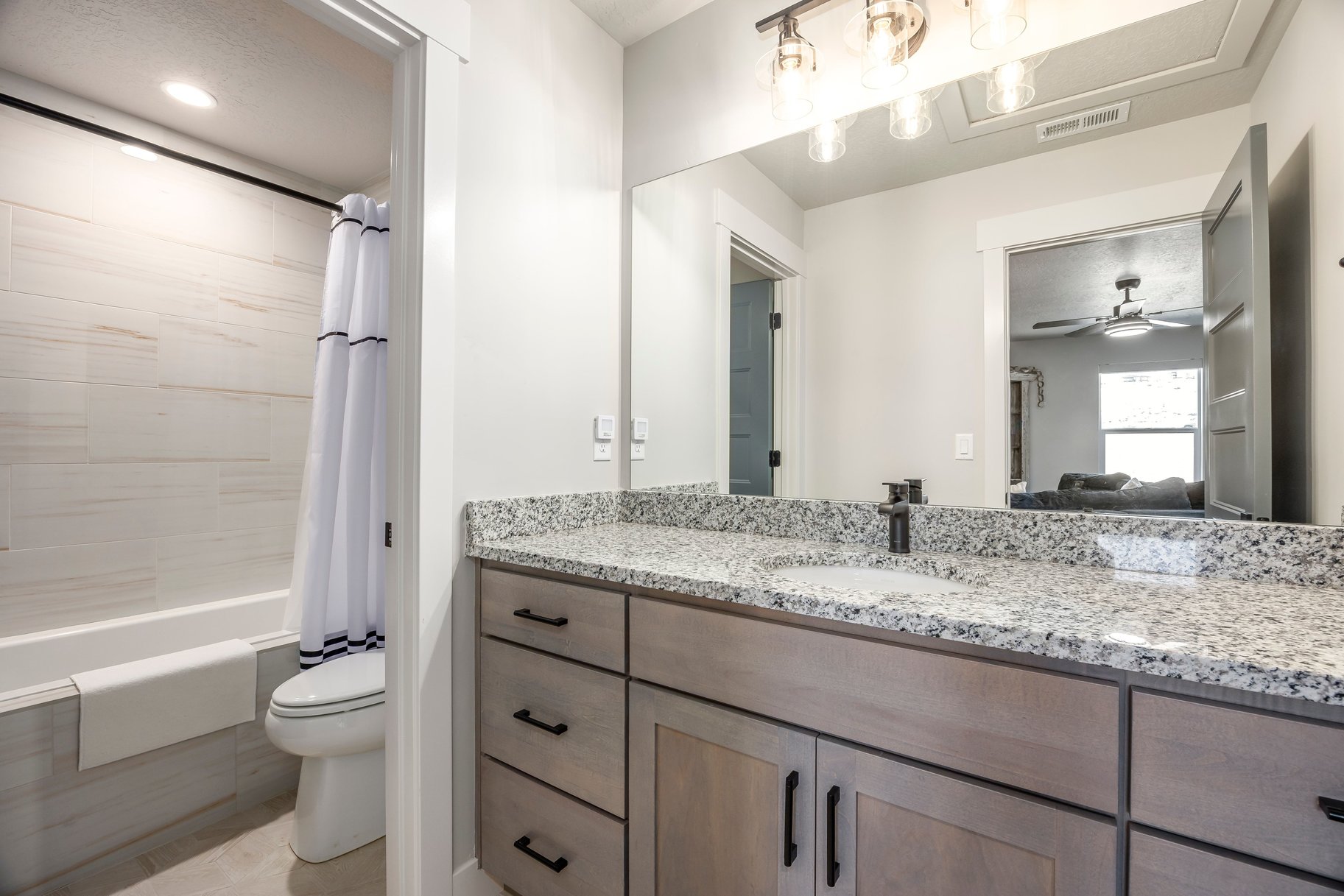 524 W Ascent Drive