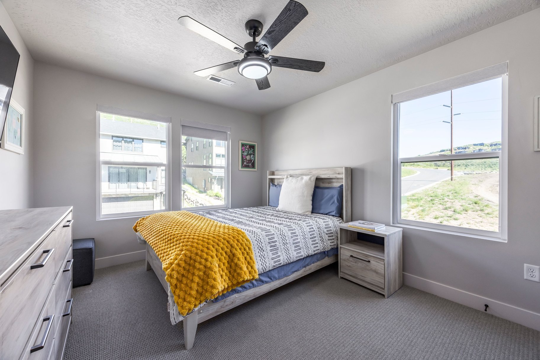 524 W Ascent Drive