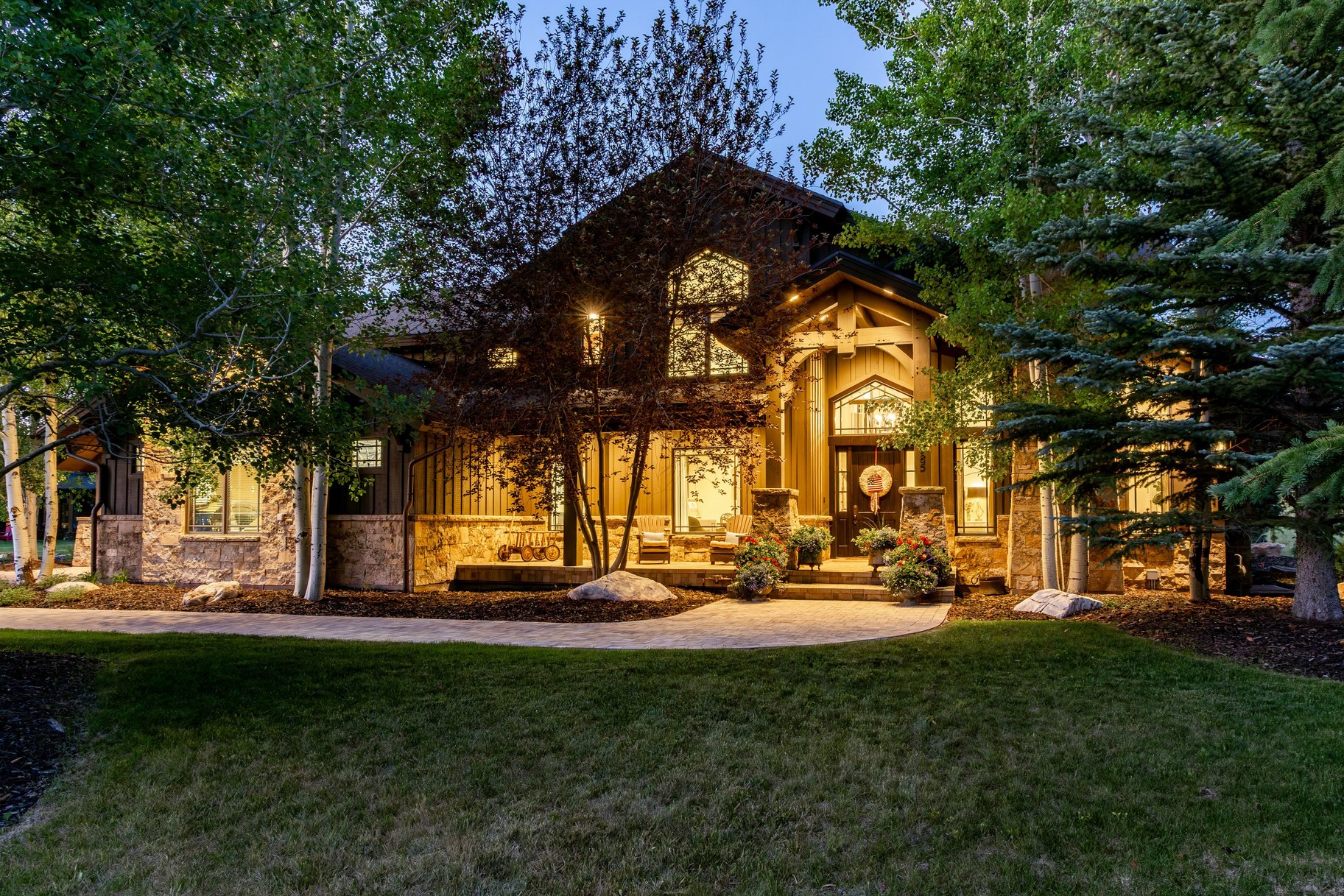 5785 Mountain Ranch Drive