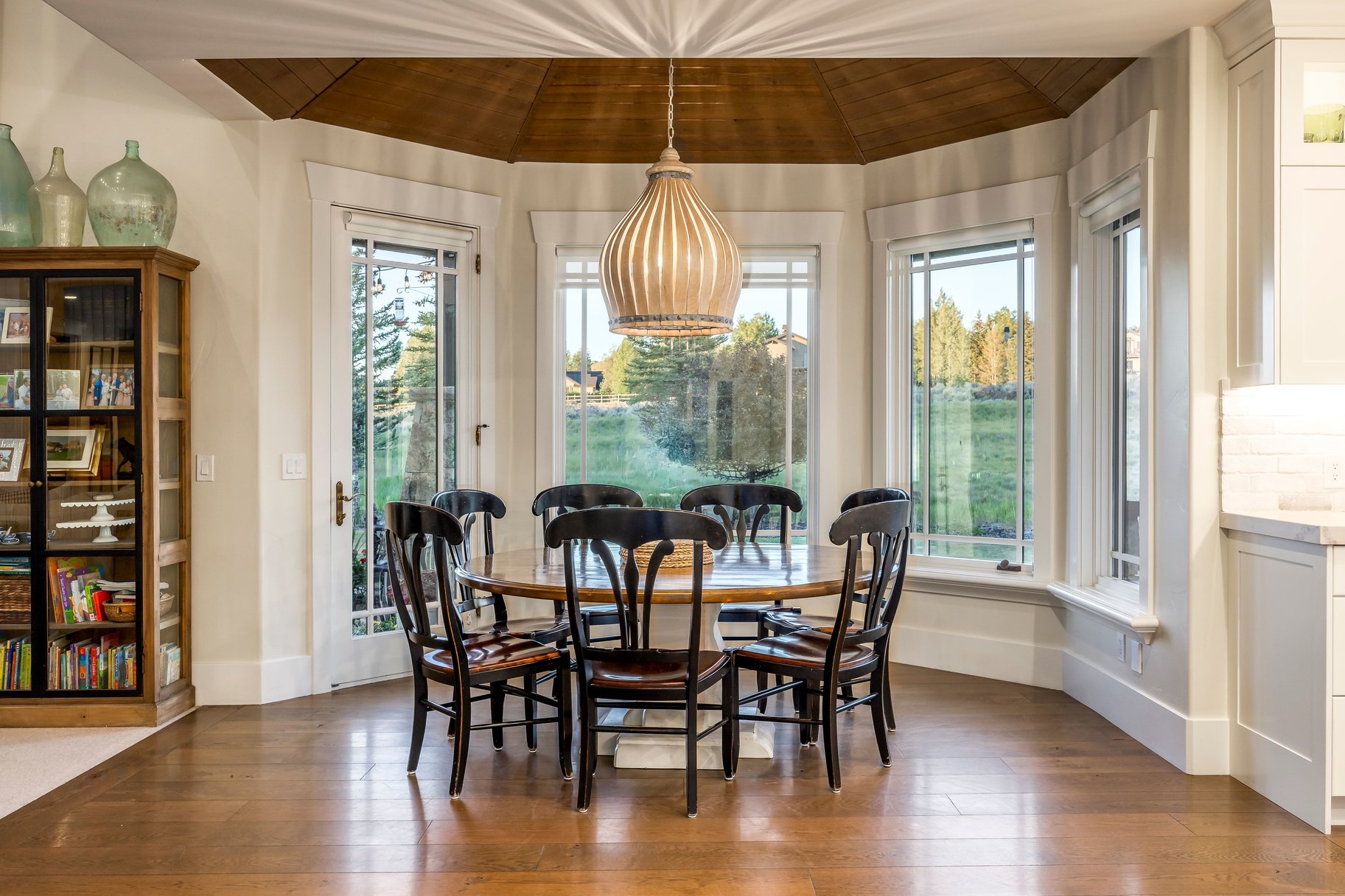 5785 Mountain Ranch Drive