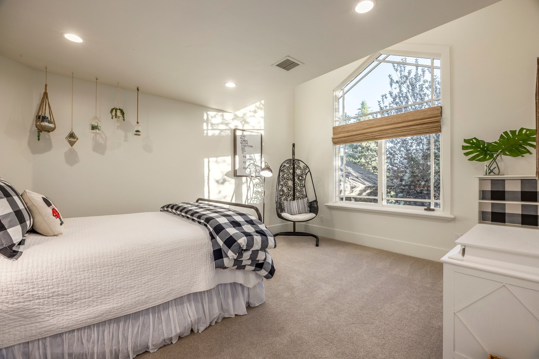 5785 Mountain Ranch Drive
