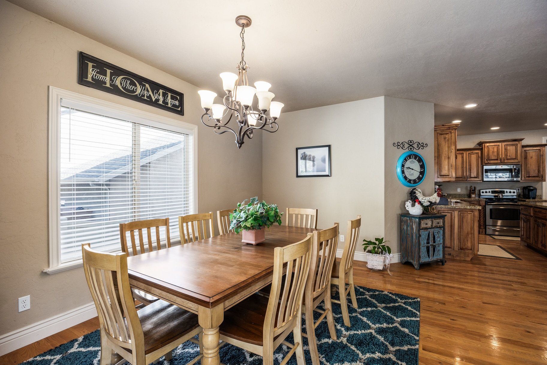 258 E Red Leaf Drive
