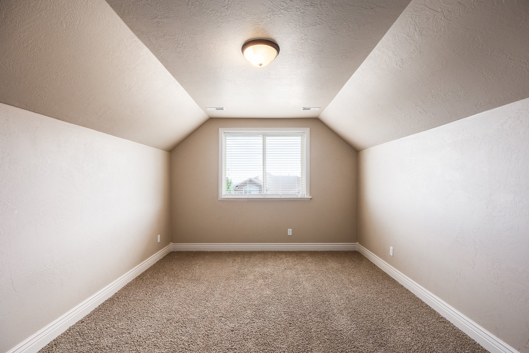 258 E Red Leaf Drive