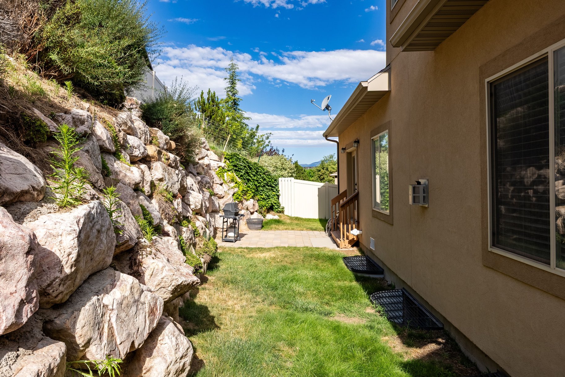 258 E Red Leaf Drive