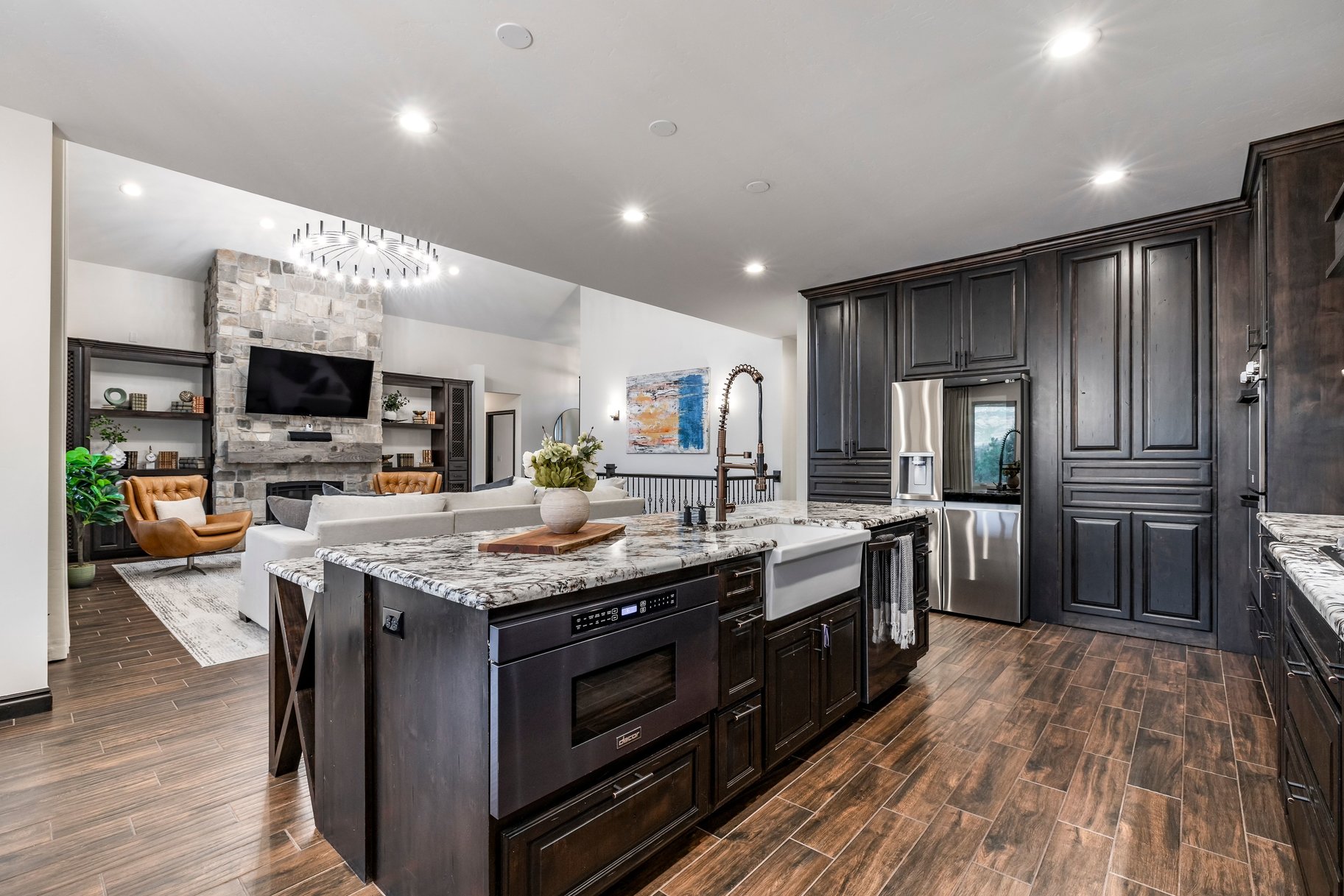 2470 N River Meadows Lane