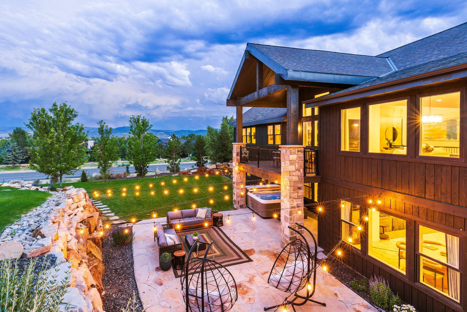 2470 N River Meadows Lane