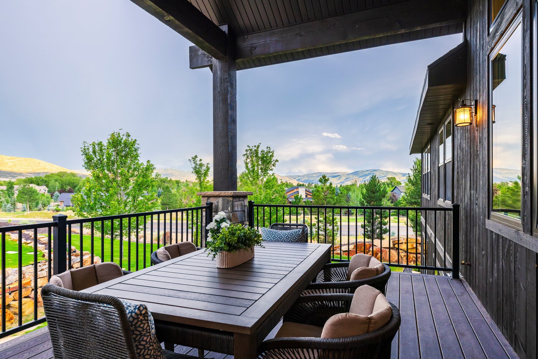 2470 N River Meadows Lane