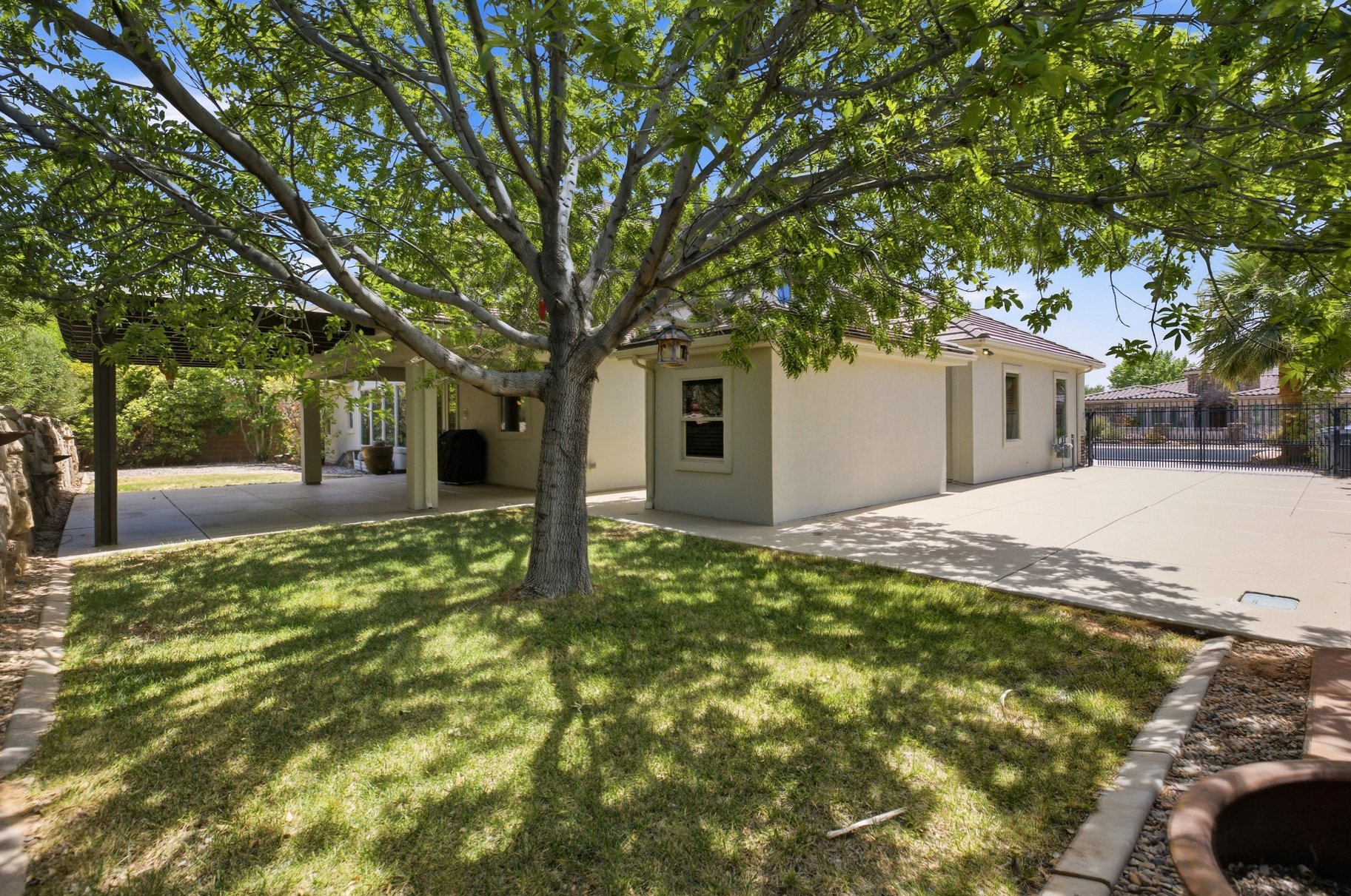 1638 West 3530 South
