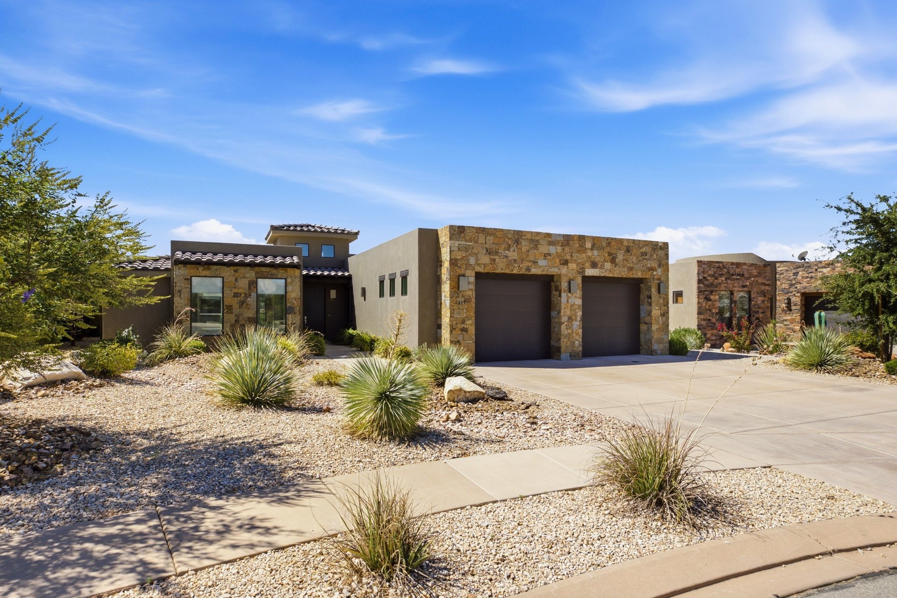 1317 W Shinnecock Drive
