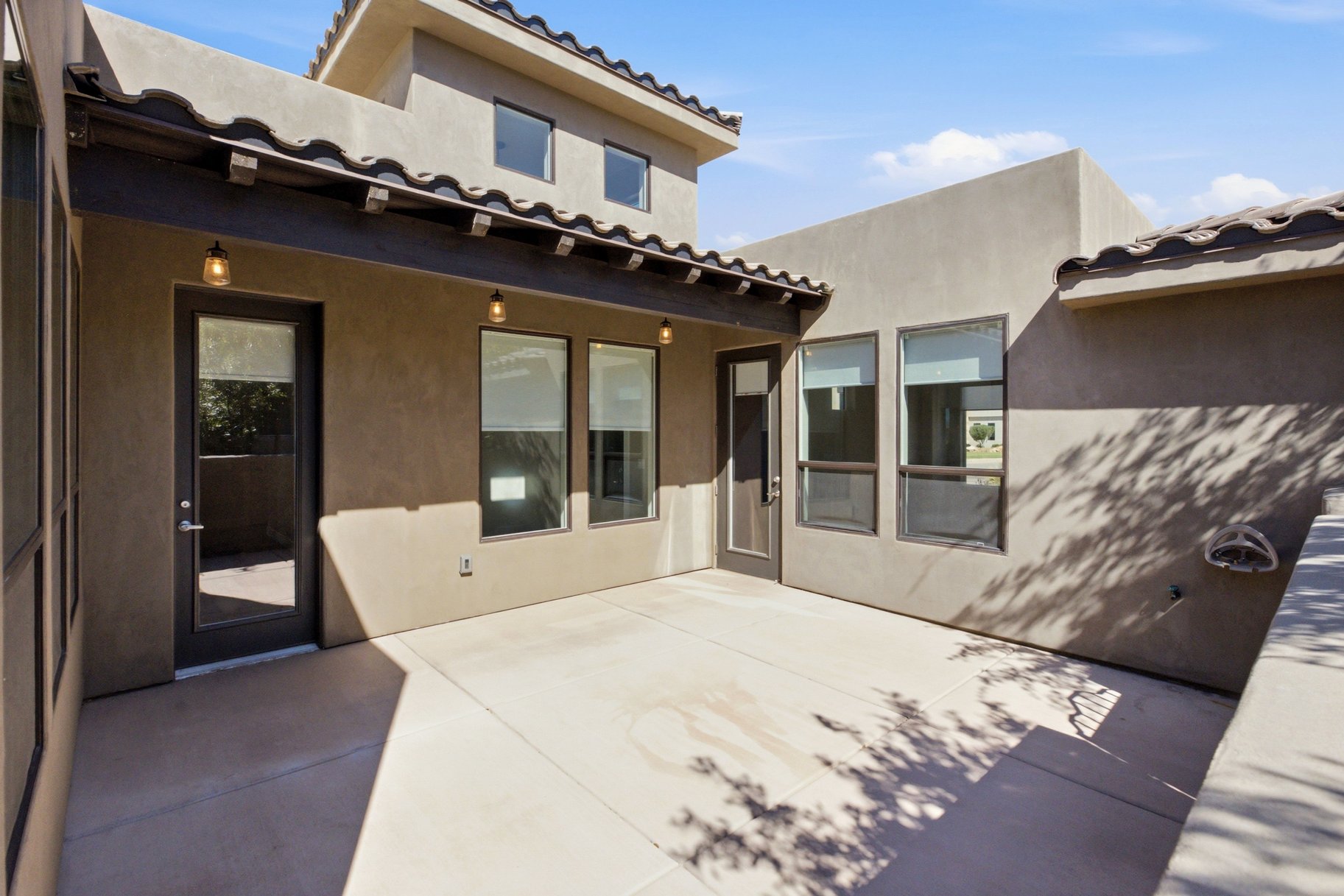 1317 W Shinnecock Drive