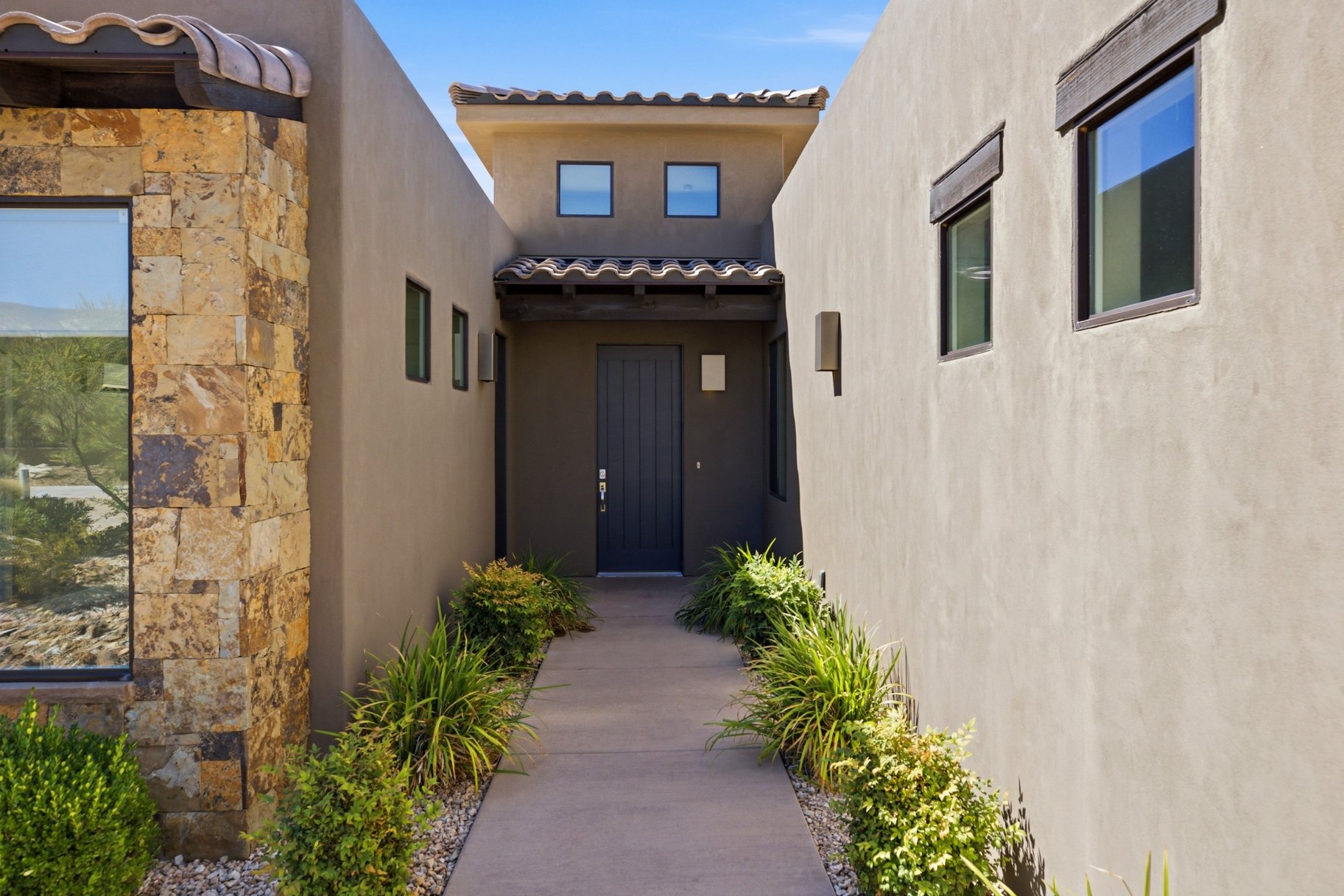 1317 W Shinnecock Drive