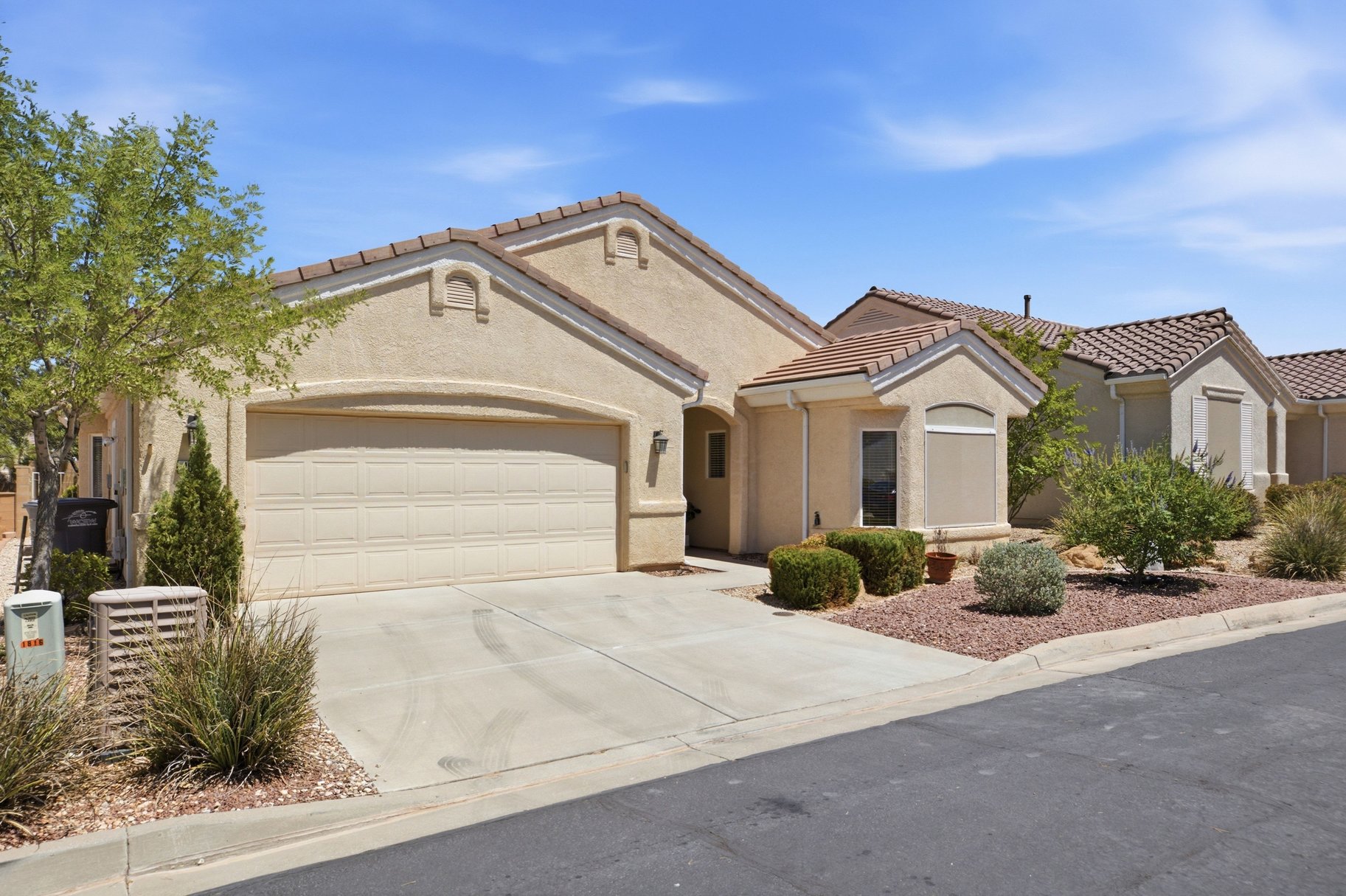 1804 W Red River Drive