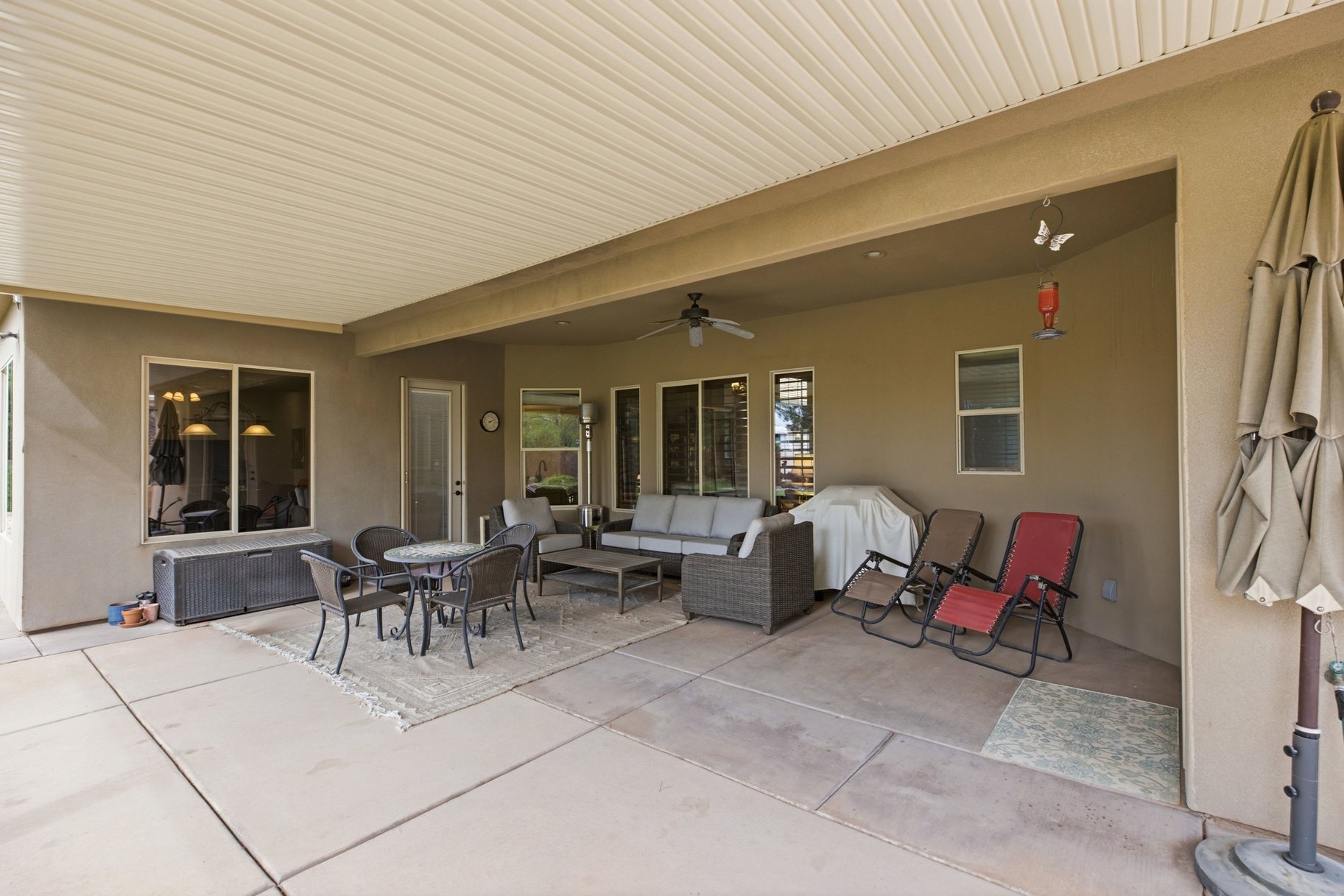 2476 E Meadow Mist Way