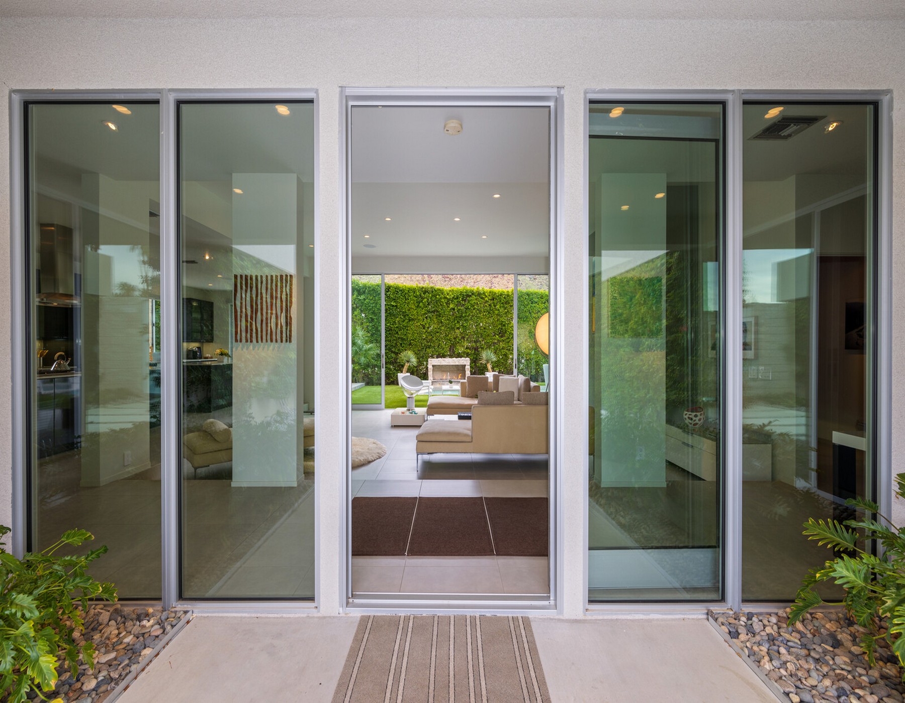 1175 Los Robles Drive