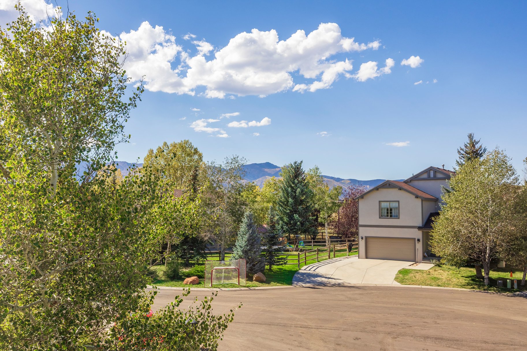5705 North Narrow Leaf Road