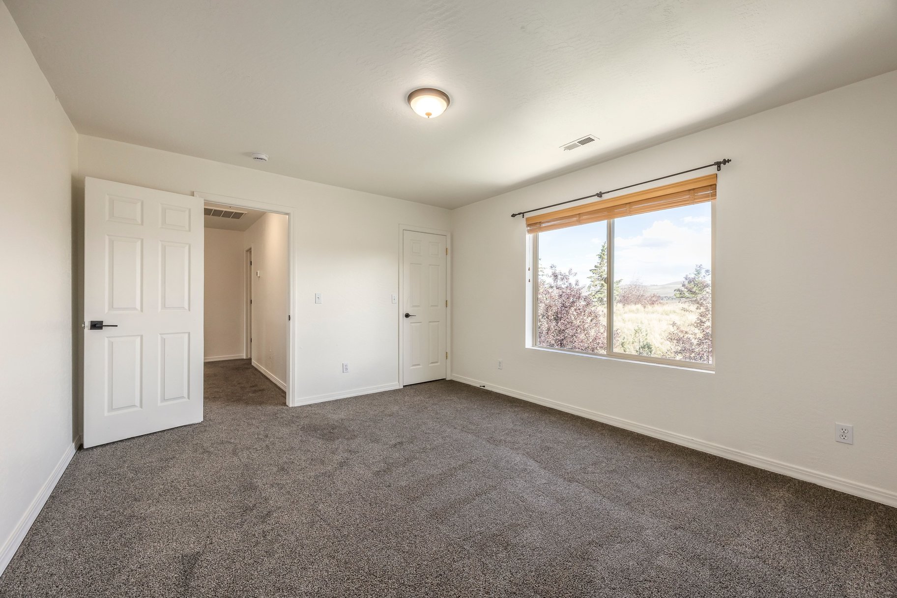 5705 North Narrow Leaf Road