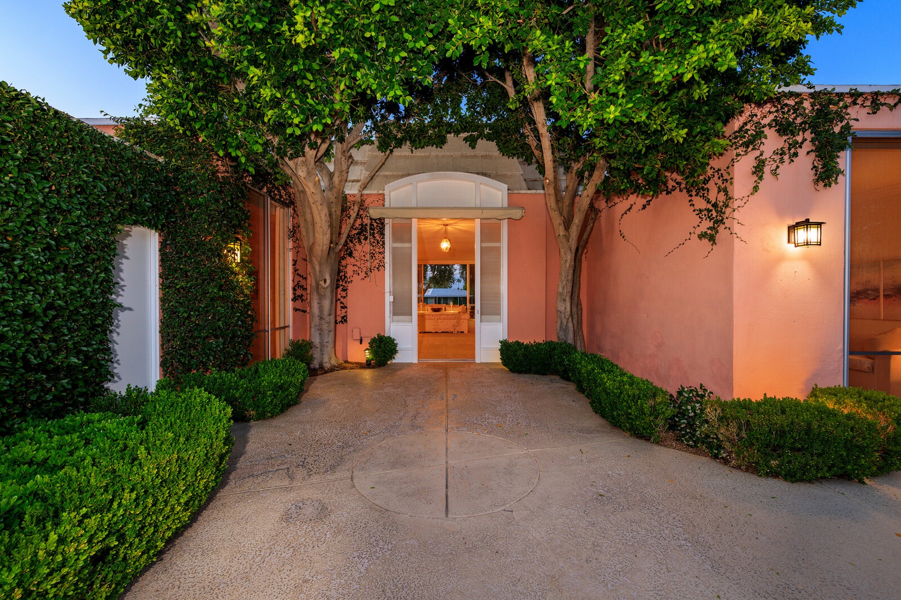 47126 El Menara Circle