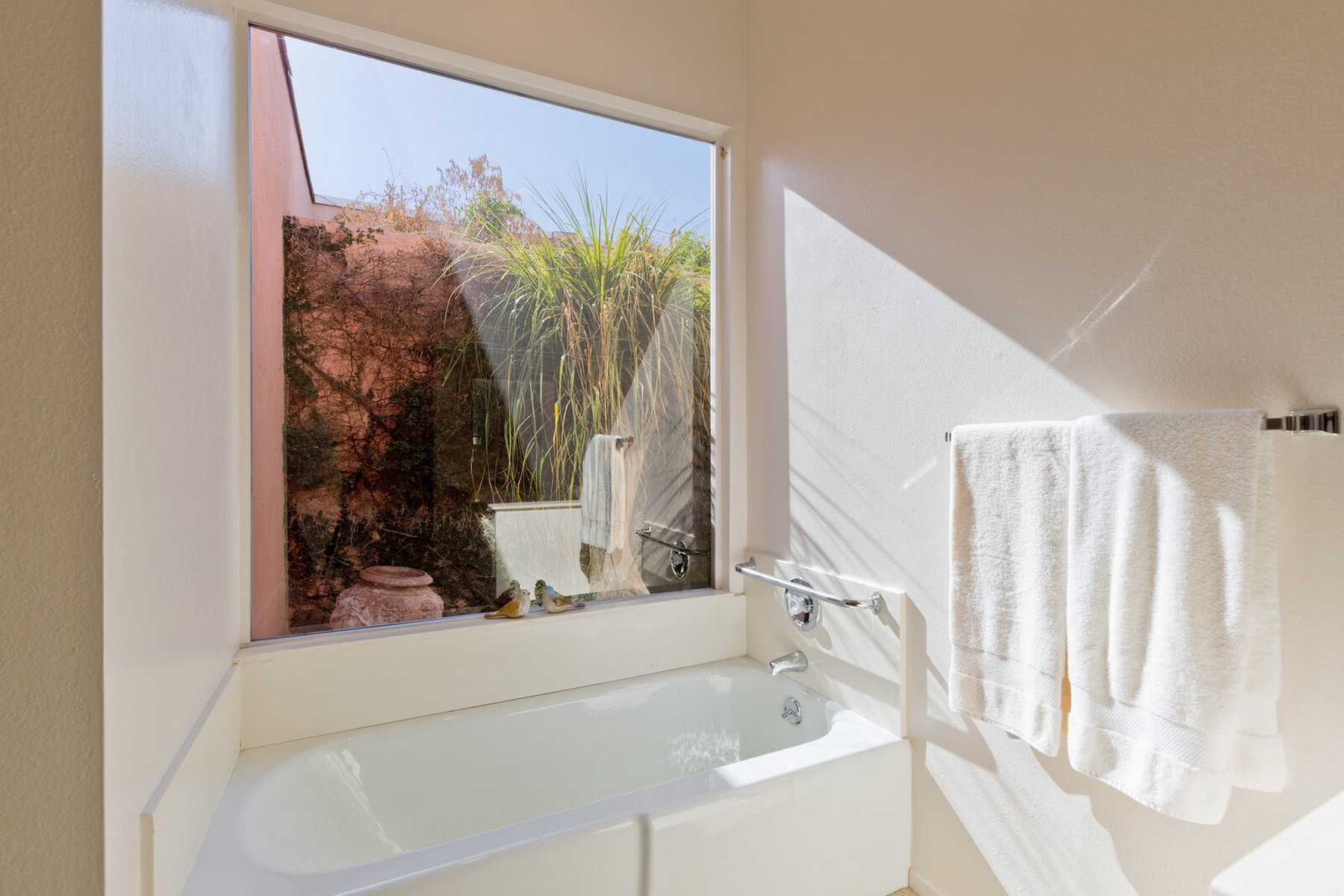 47126 El Menara Circle