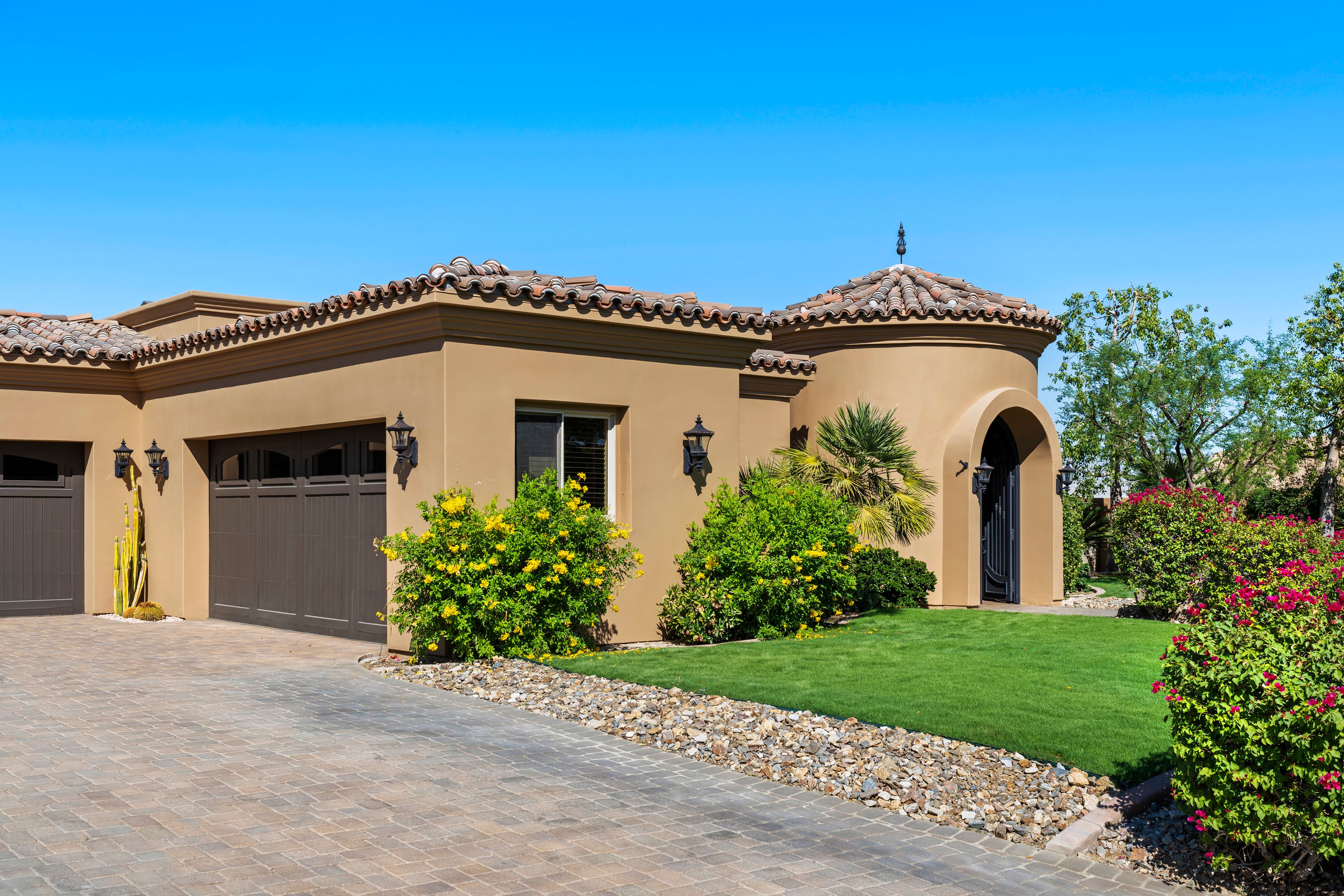 3 Sierra Vista Dr. 
