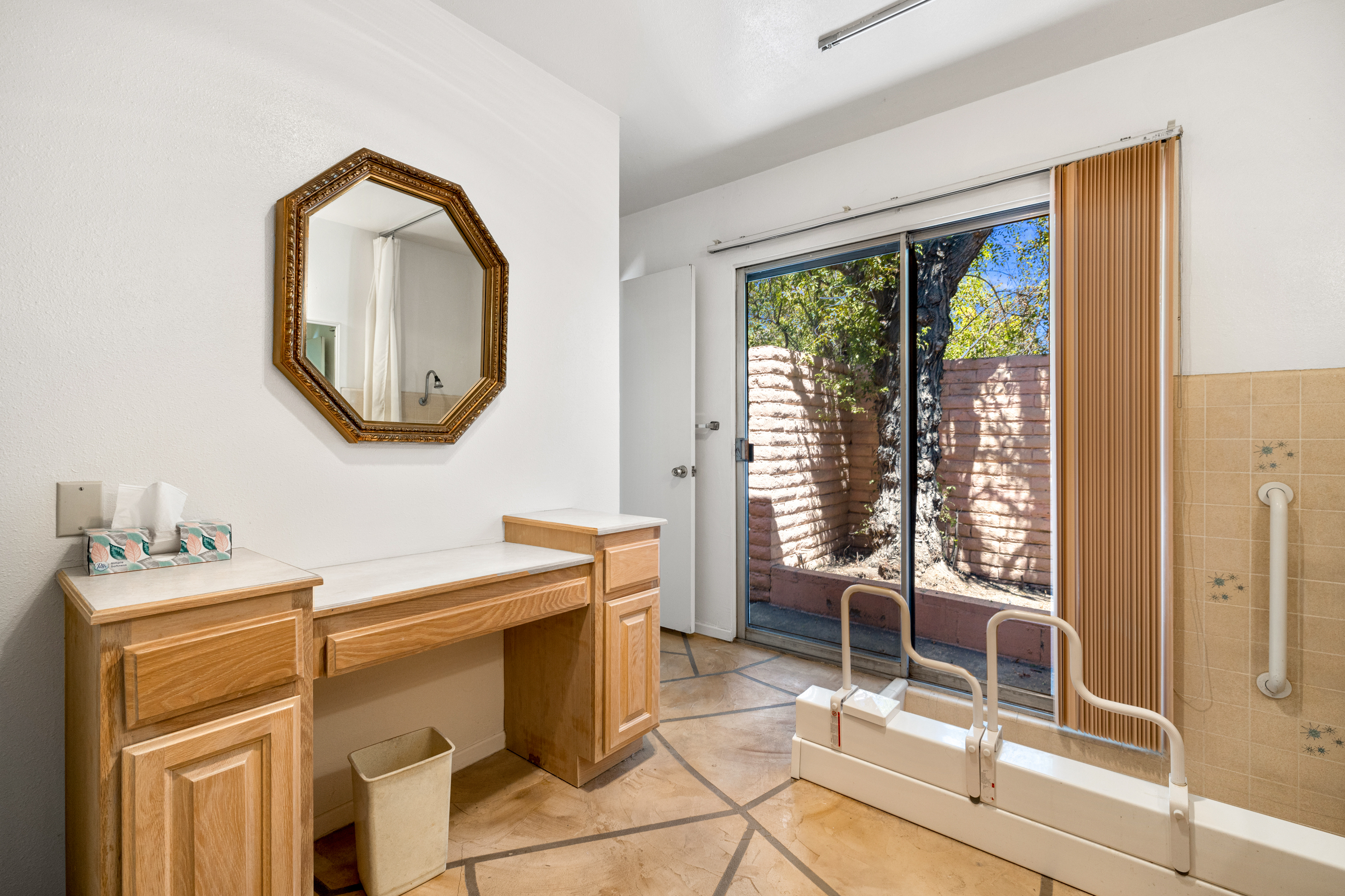 1977 Ana Maria Place 